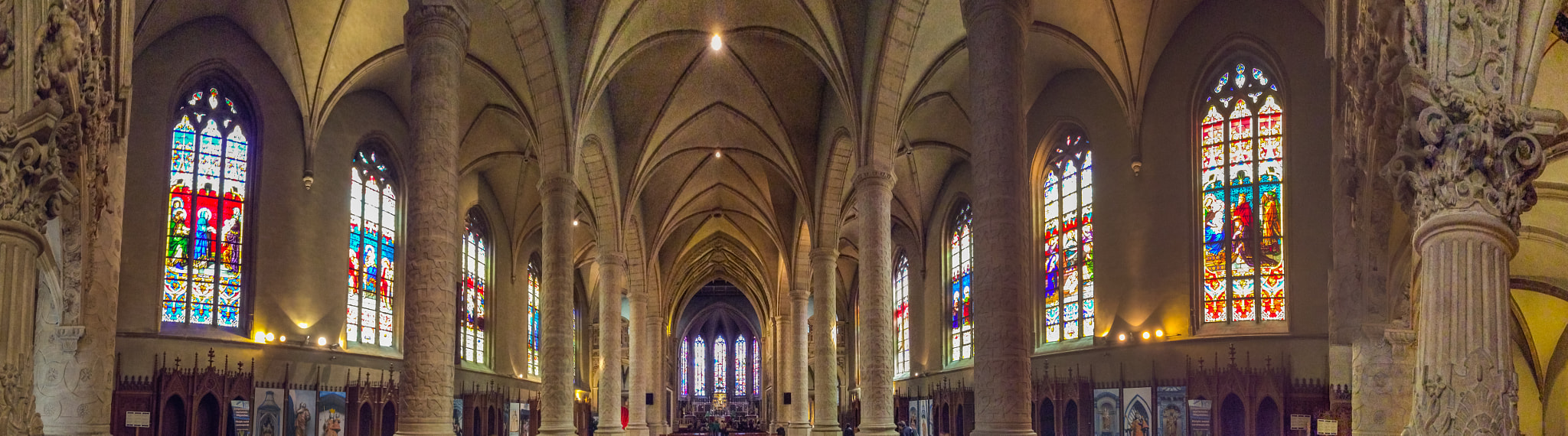 Apple iPad mini 2 sample photo. Cathédrale notre-dame, luxembourg city. photography