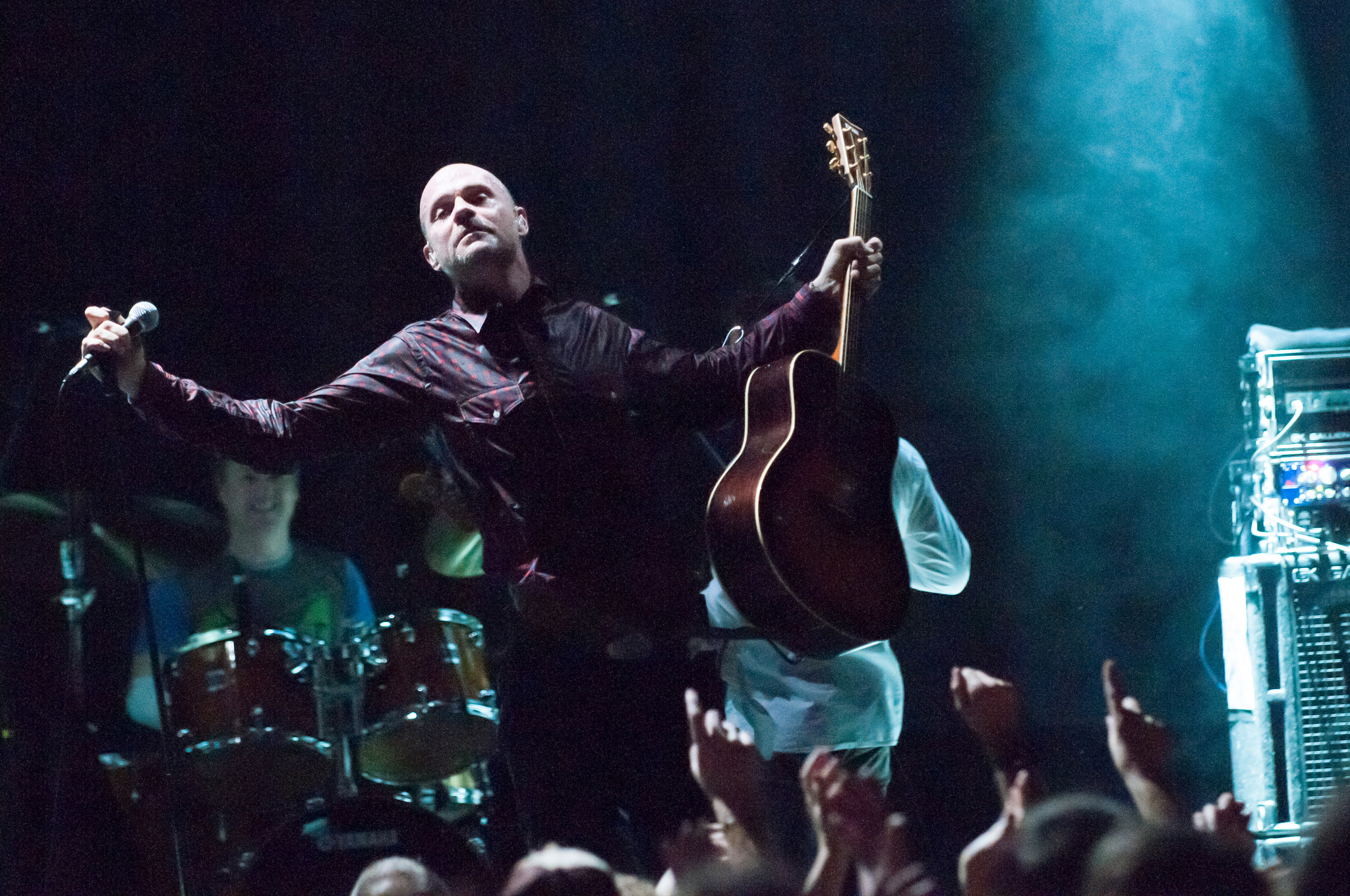 Nikon D300 + Nikon AF-S Nikkor 70-200mm F2.8G ED VR sample photo. Tragically hip effenaar photography