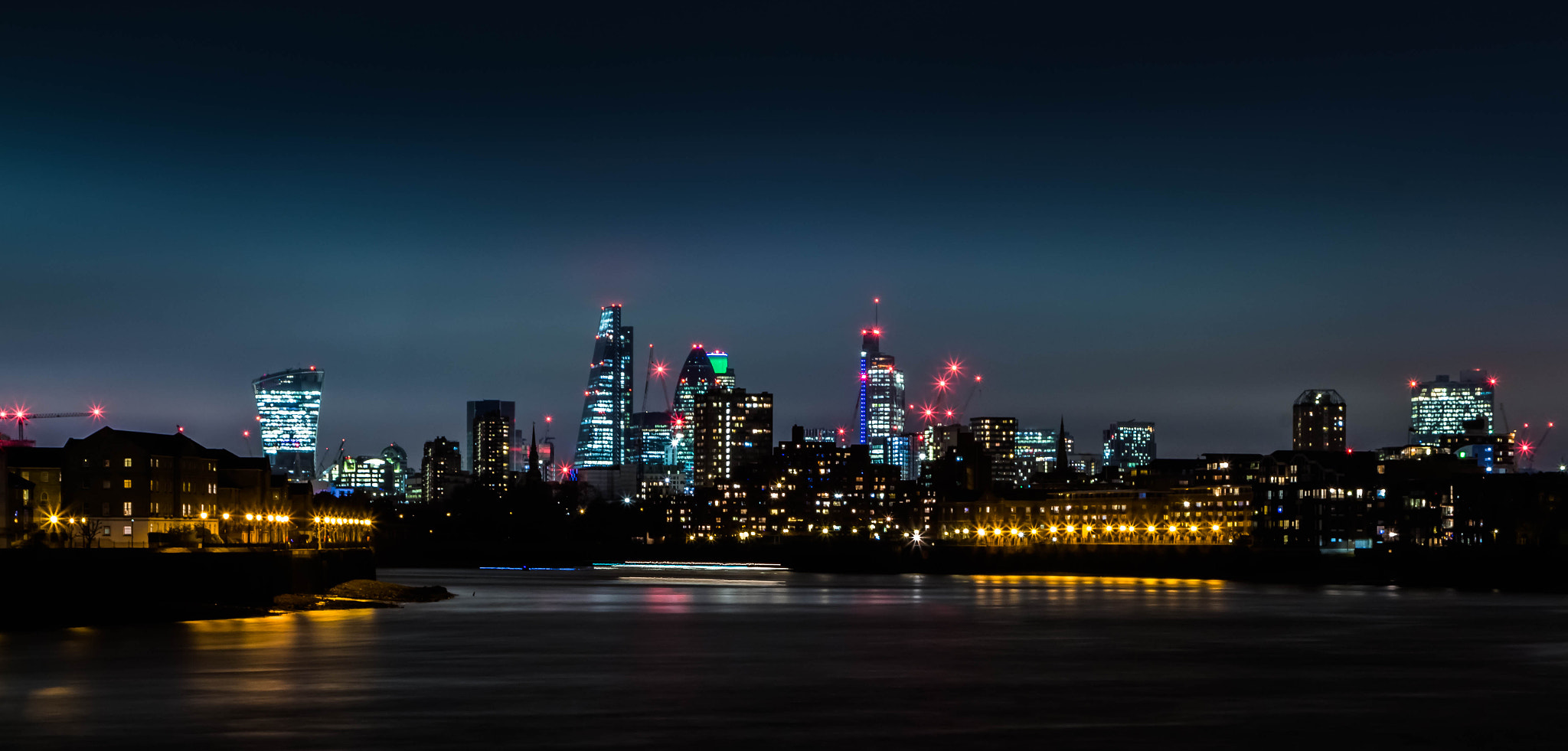 Canon EF 28-105mm f/3.5-4.5 USM sample photo. Skyline photography