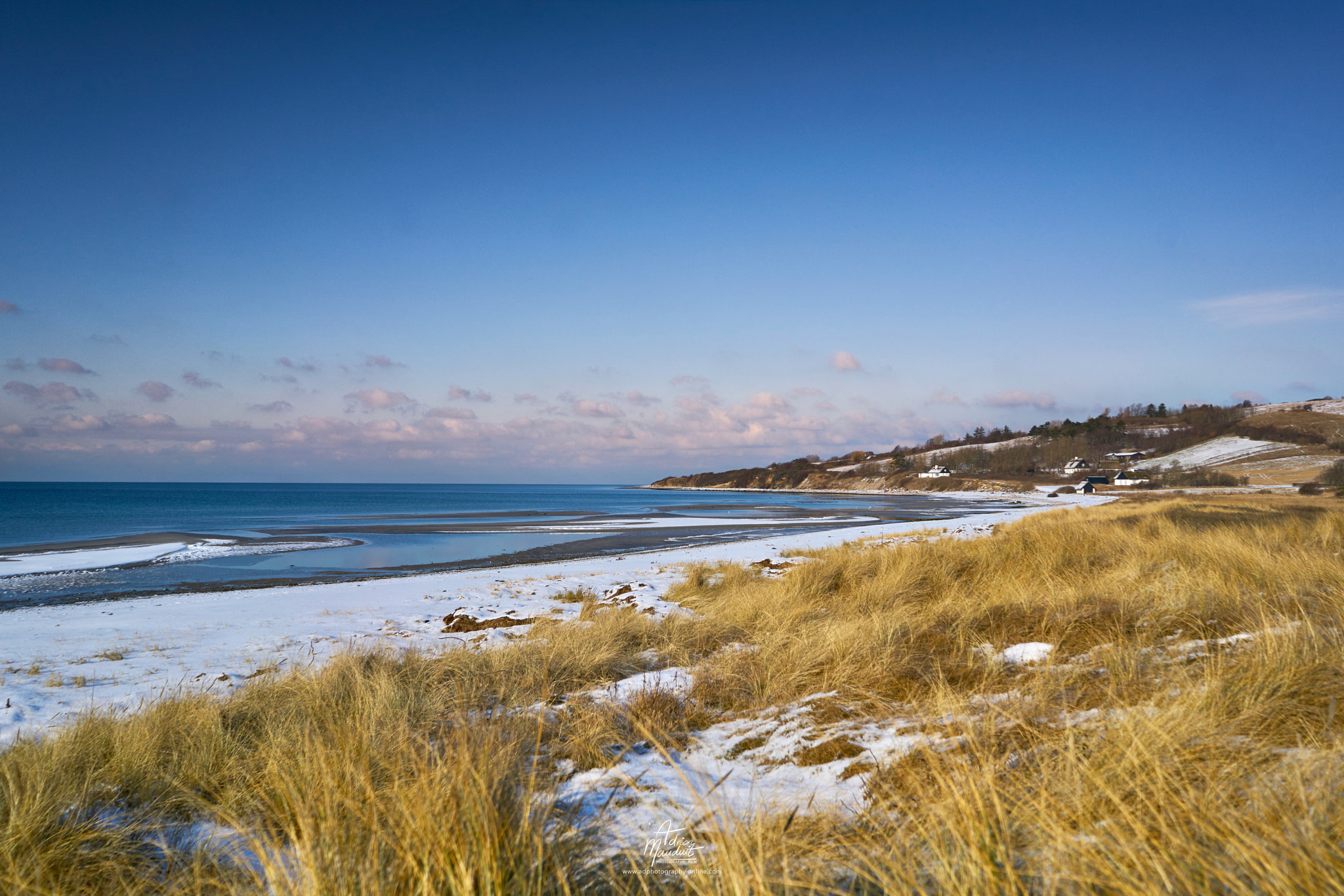 Sony FE 28mm F2 sample photo. Winter vraget photography