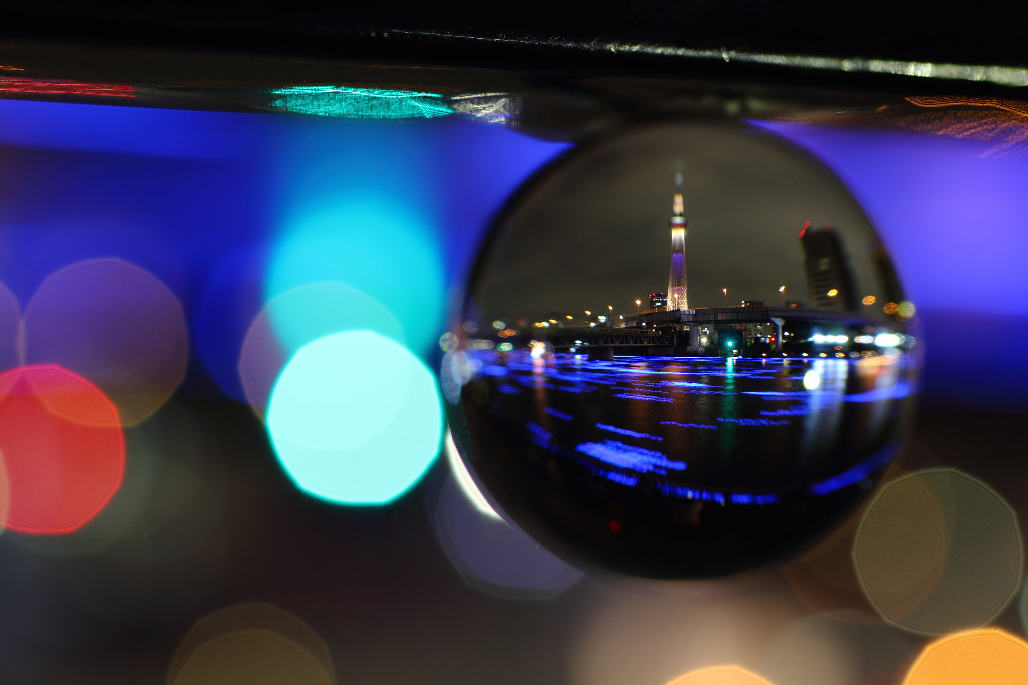 Canon EOS 550D (EOS Rebel T2i / EOS Kiss X4) + Sigma 50mm f/2.8 EX sample photo. Sky-tree in a crystal ball photography