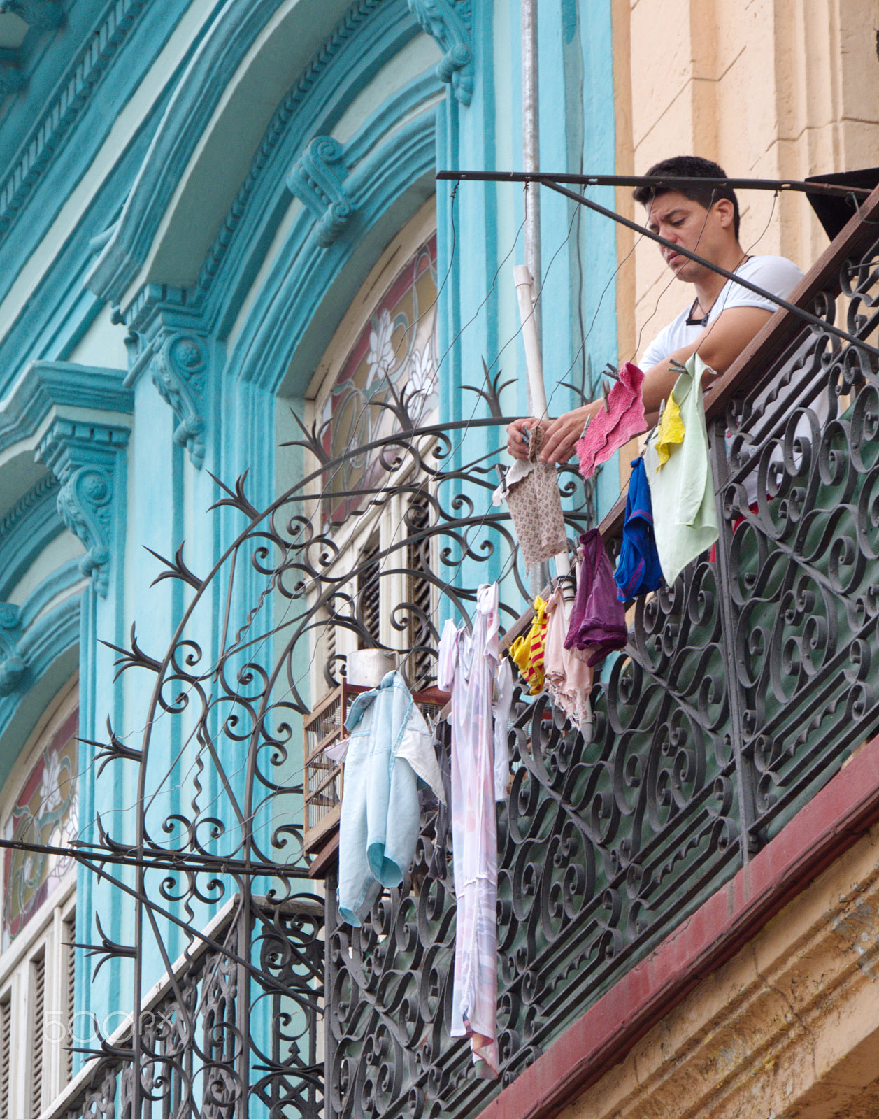 Panasonic Lumix DMC-GX8 sample photo. Sunday work in havana photography