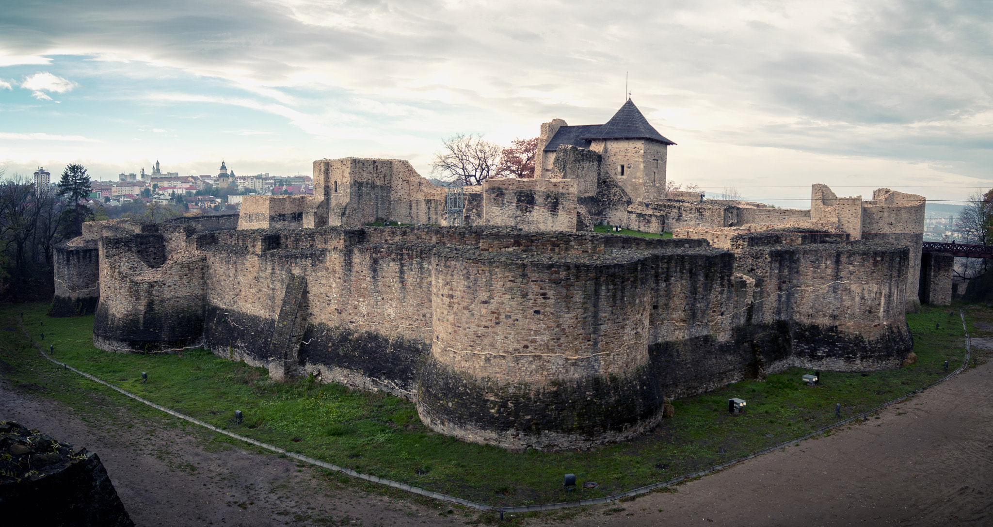 Sony SLT-A57 + Sony DT 16-50mm F2.8 SSM sample photo. Cetatea suceava photography