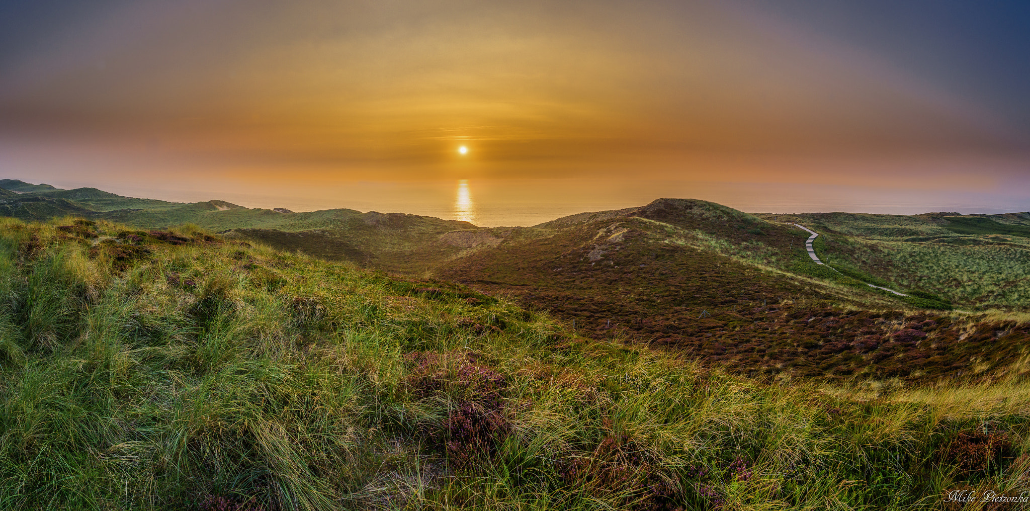 Sony a7 II + ZEISS Batis 25mm F2 sample photo. Sundown sylt photography