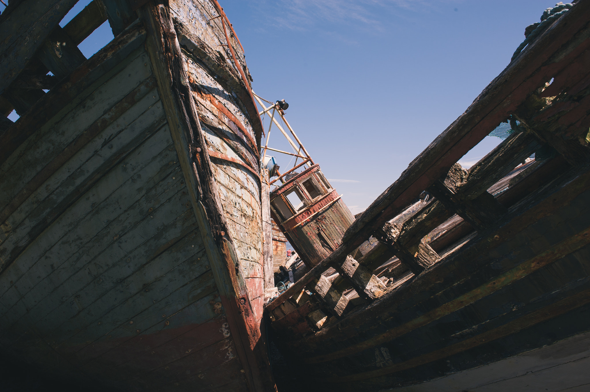 Nikon D700 sample photo. Wrecked ships photography