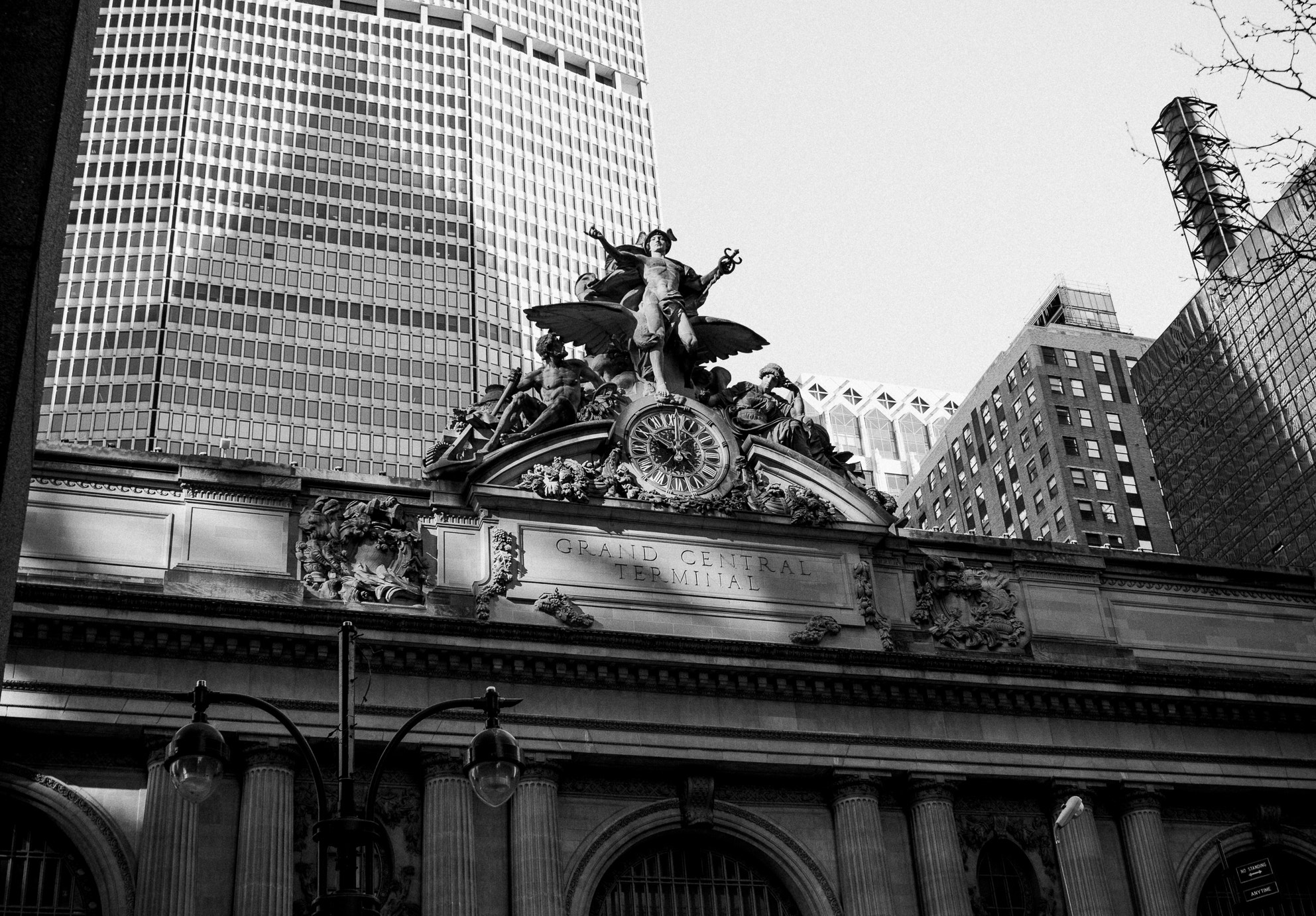 Canon EOS 7D + Canon EF 28mm F2.8 sample photo. Grand central station photography