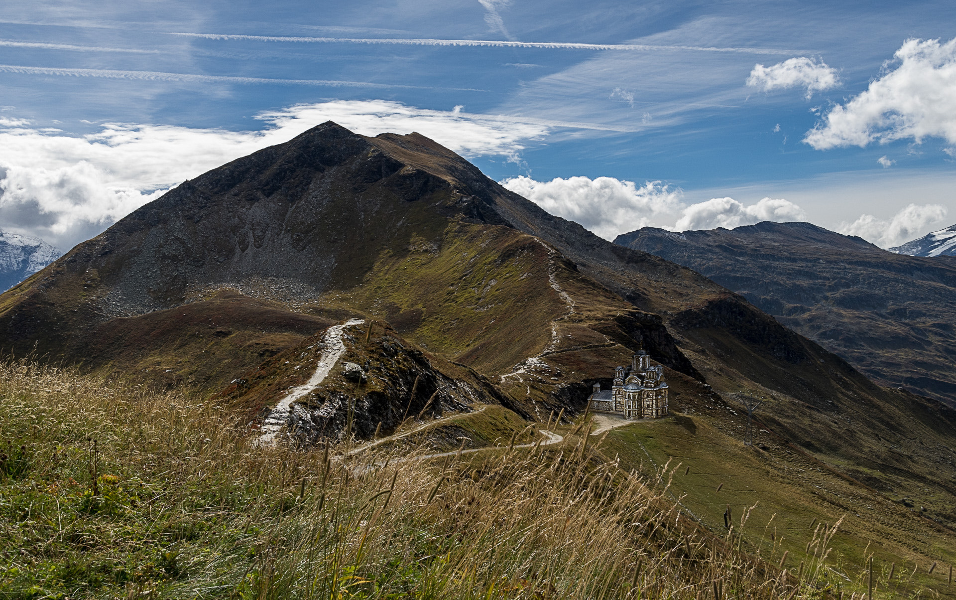 Sigma AF 10-20mm F4-5.6 EX DC sample photo. Monastery in mountains photography