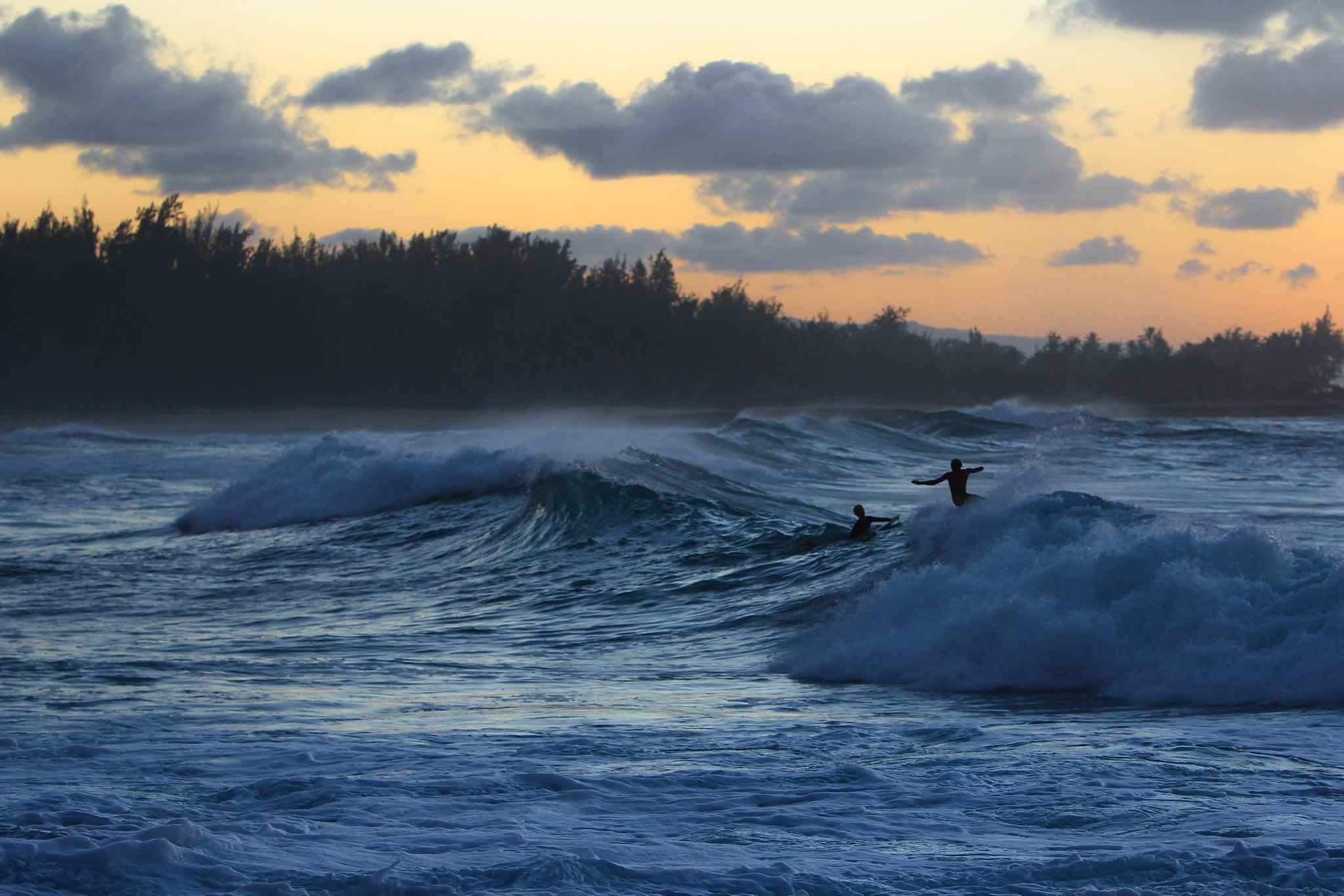 Canon EF 70-200mm F2.8L IS USM sample photo. Dusk photography