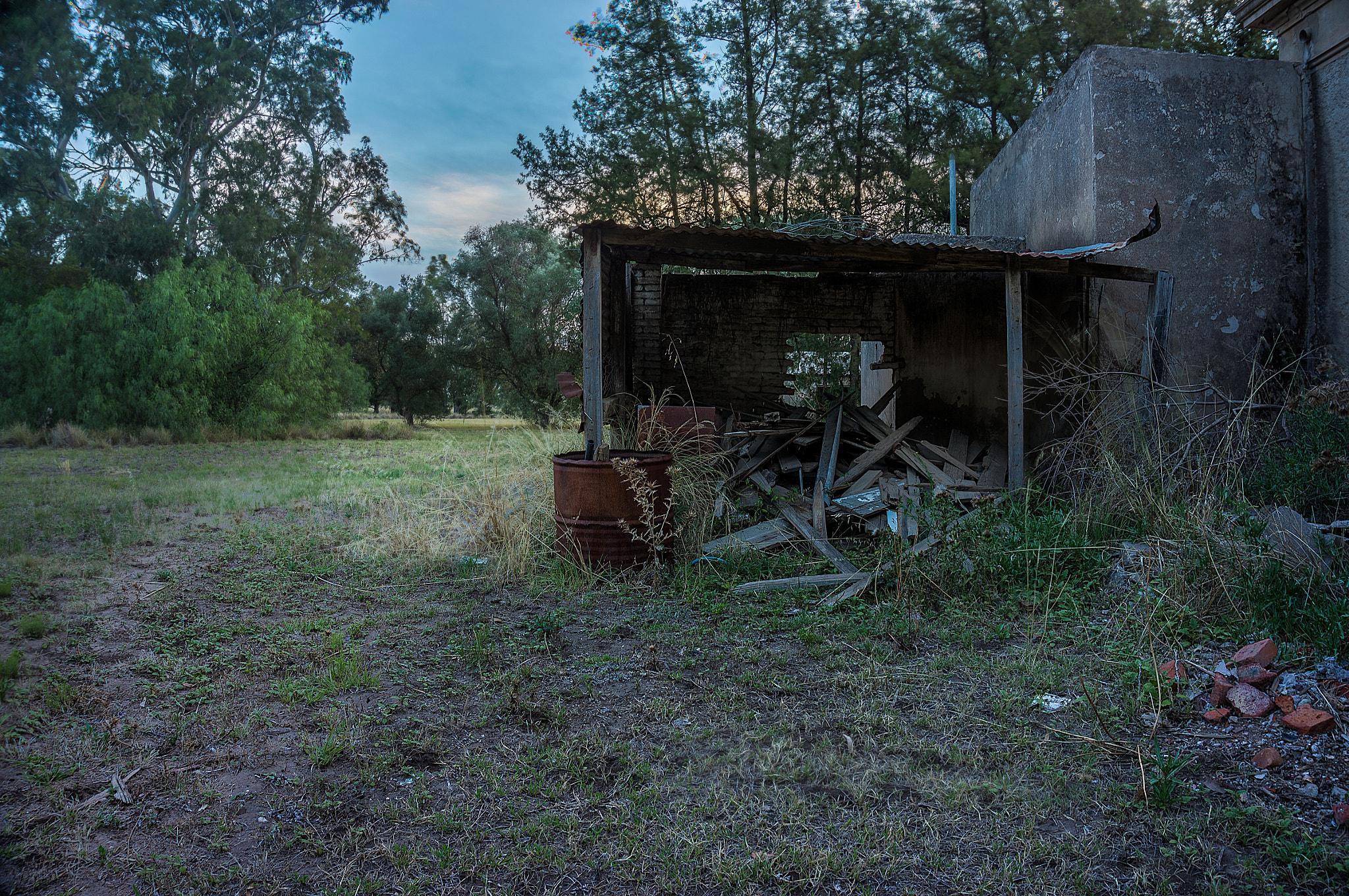 Sony Alpha NEX-5N sample photo. Ruins photography