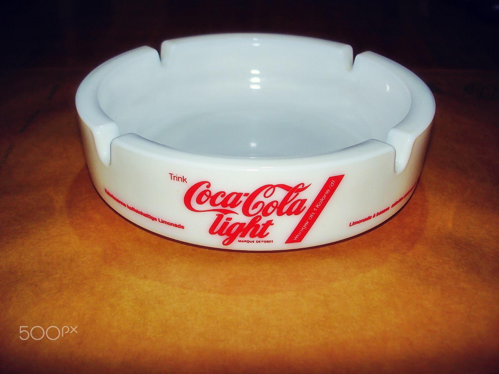 Sony DSC-W1 sample photo. Ashtray "coca -cola  light" photography