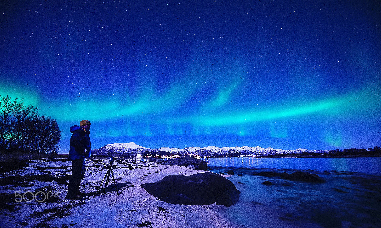 Nikon AF-S Nikkor 14-24mm F2.8G ED sample photo. Aurora hunter photography