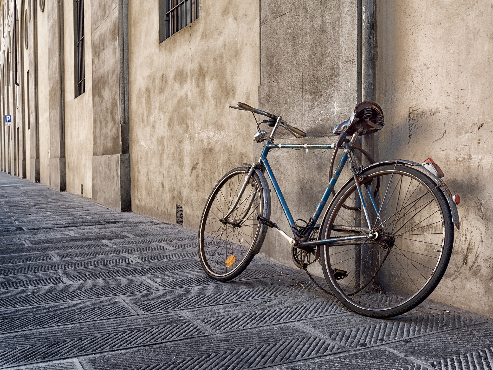 Panasonic Lumix DMC-GX8 sample photo. Florence street / italy photography