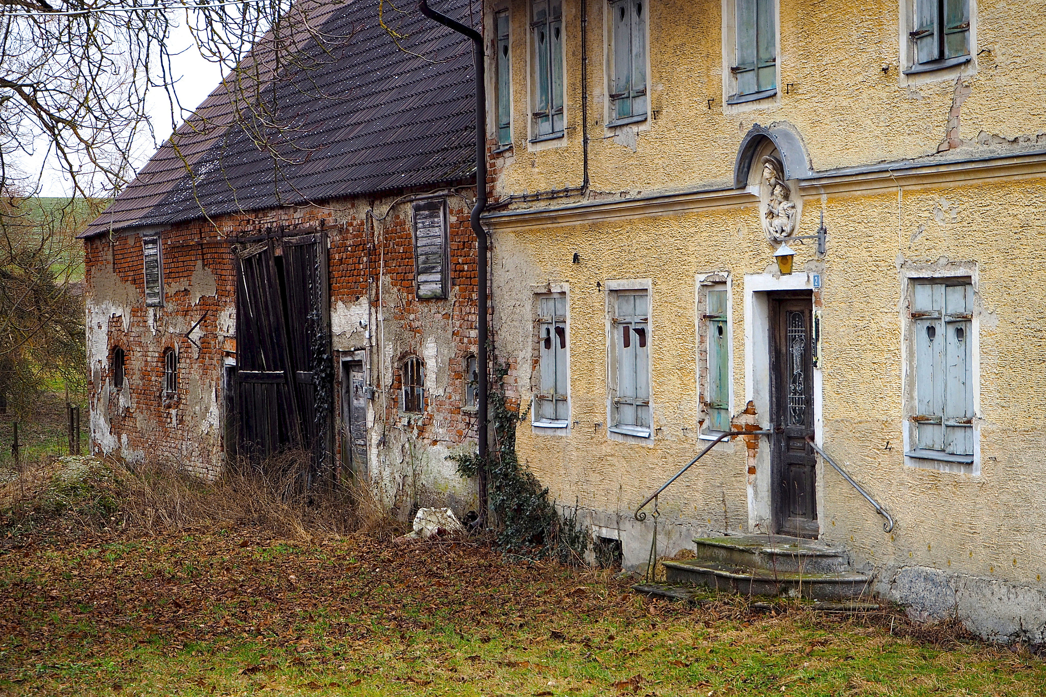 Olympus OM-D E-M5 II sample photo. Abandoned place photography