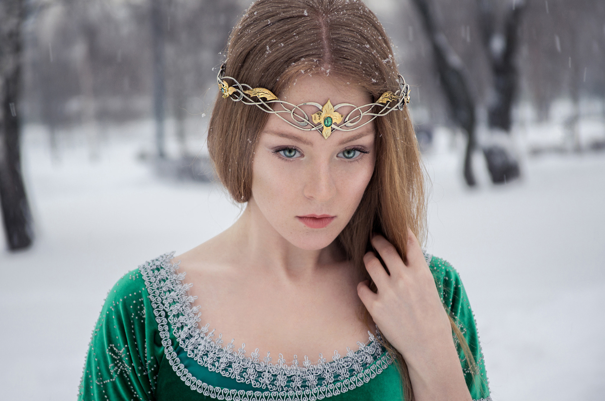Pentax smc DA 17-70mm F4.0 AL (IF) SDM sample photo. Elven girl in winter photography