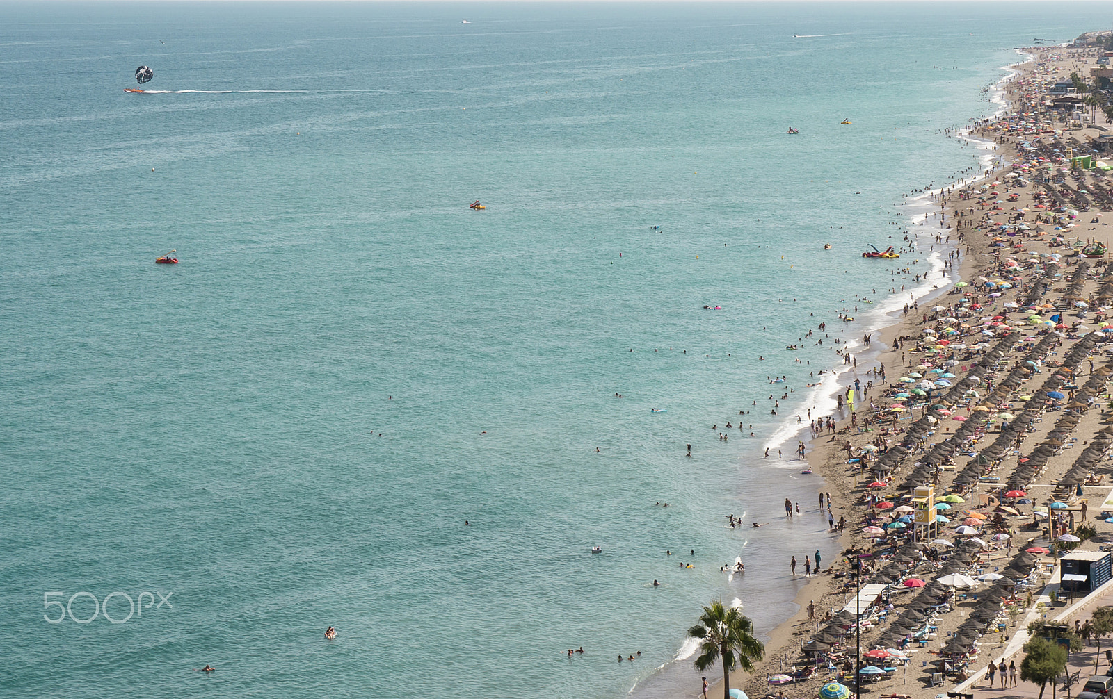 Panasonic Lumix DMC-G5 sample photo. Crowded beach photography