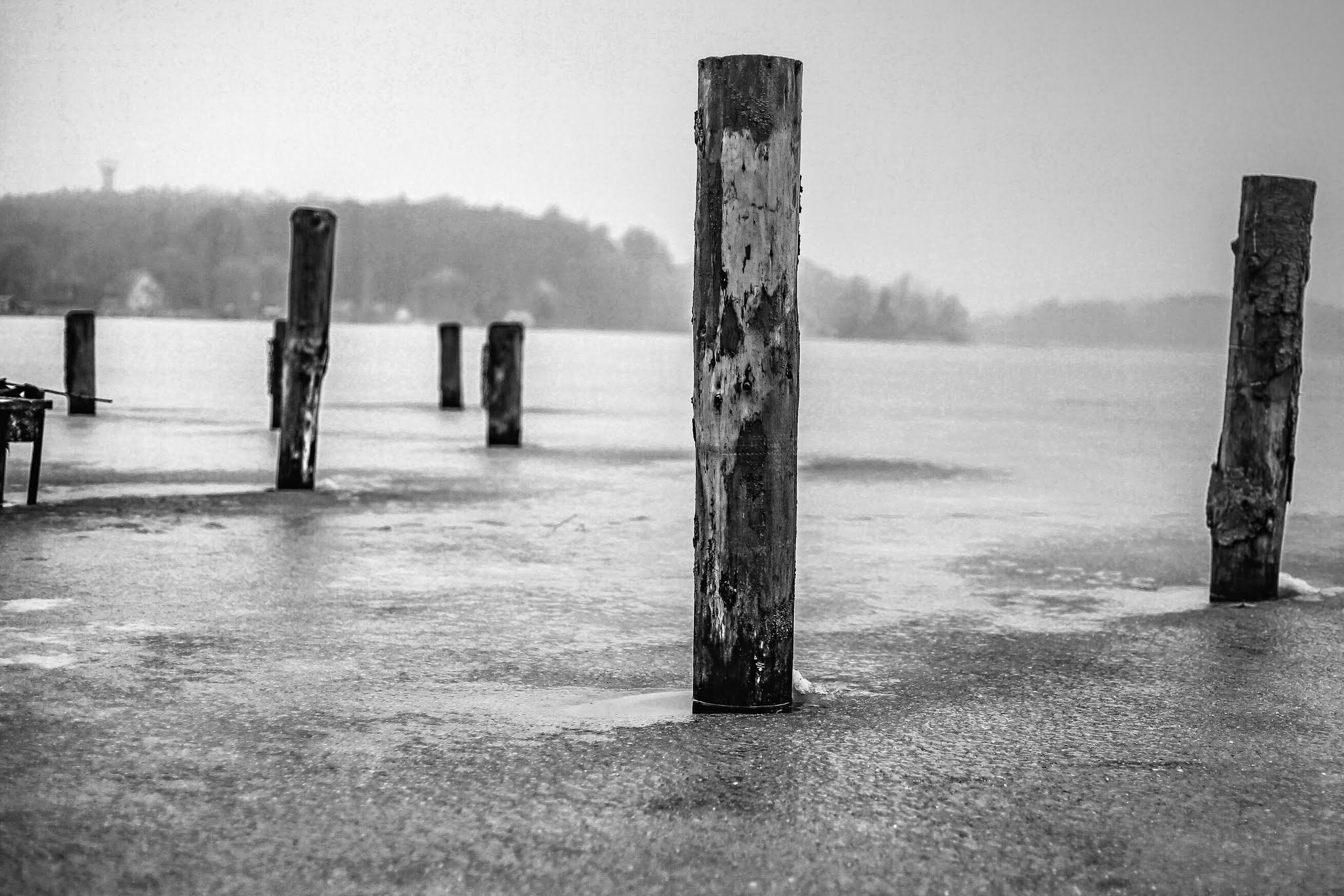 Sony a99 II + Minolta AF 50mm F1.4 [New] sample photo. Frozen time of lake  photography