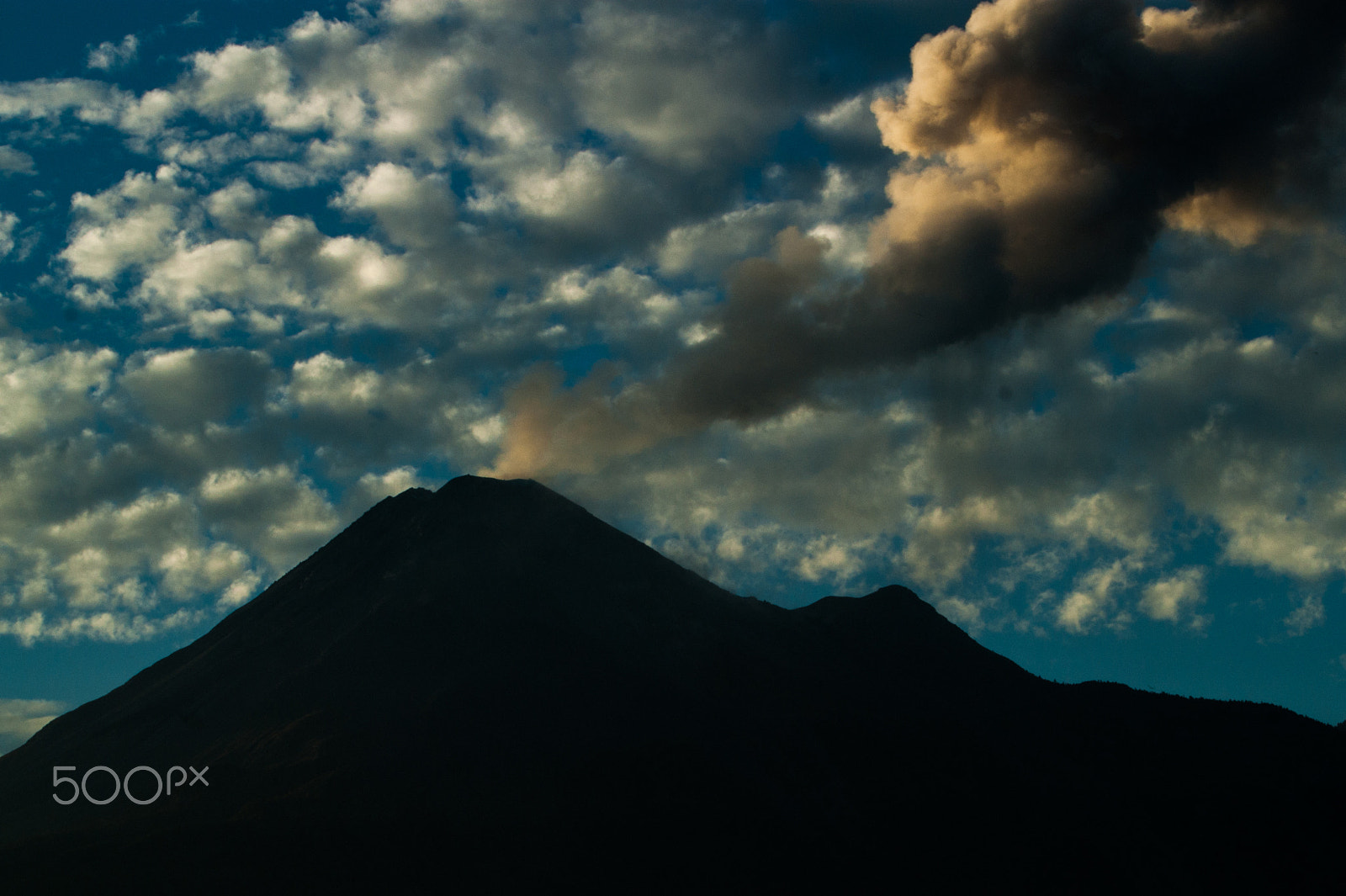 Sony Alpha DSLR-A380 sample photo. Shadowed cloud expired by the volcano photography