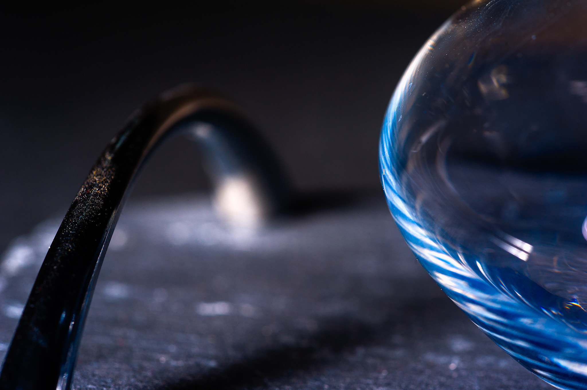 Sigma 150mm F2.8 EX DG Macro HSM sample photo. Balancing act photography