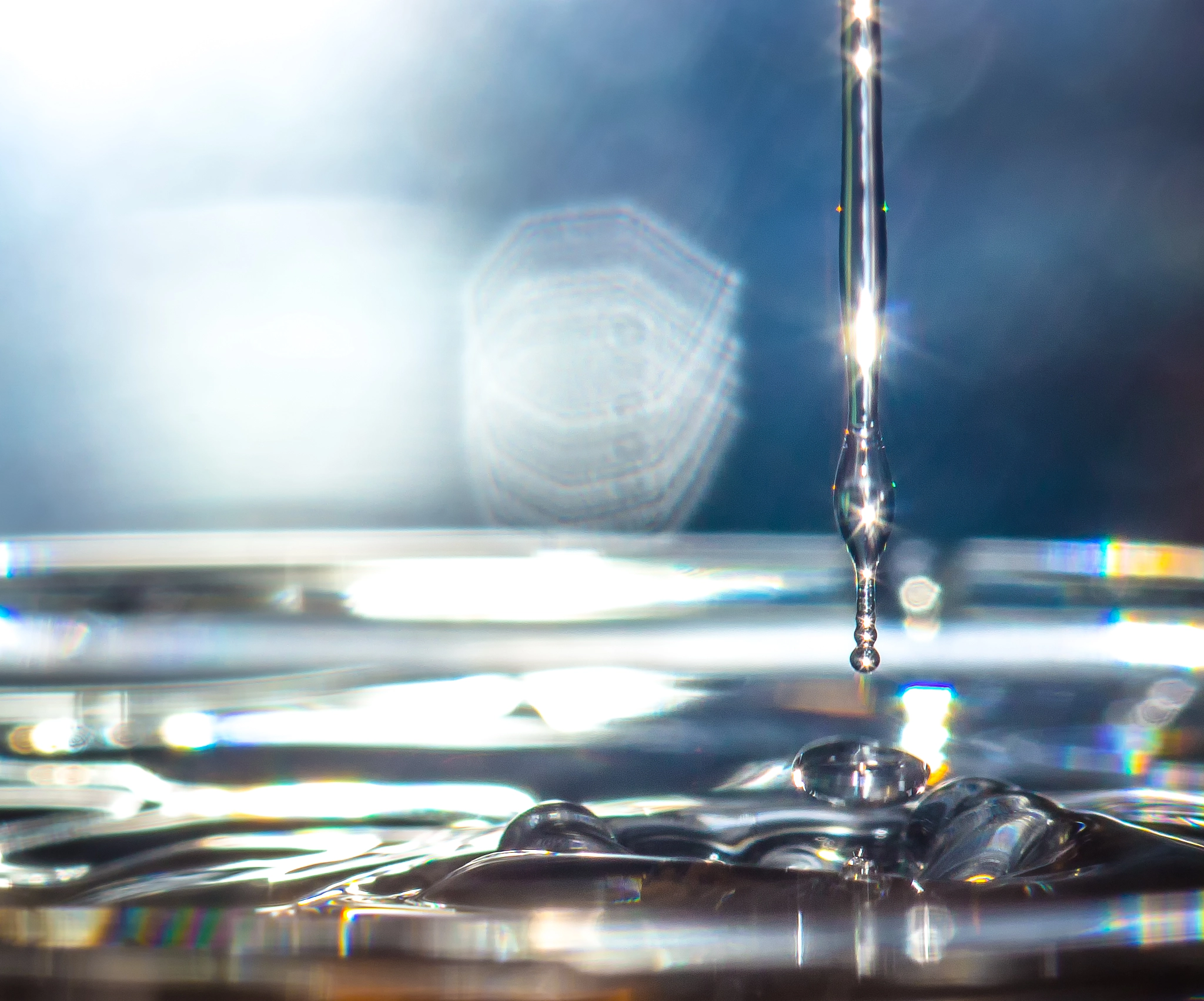 Canon EF 100mm F2.8 Macro USM sample photo. Back to the water droplets in the wine glass... photography