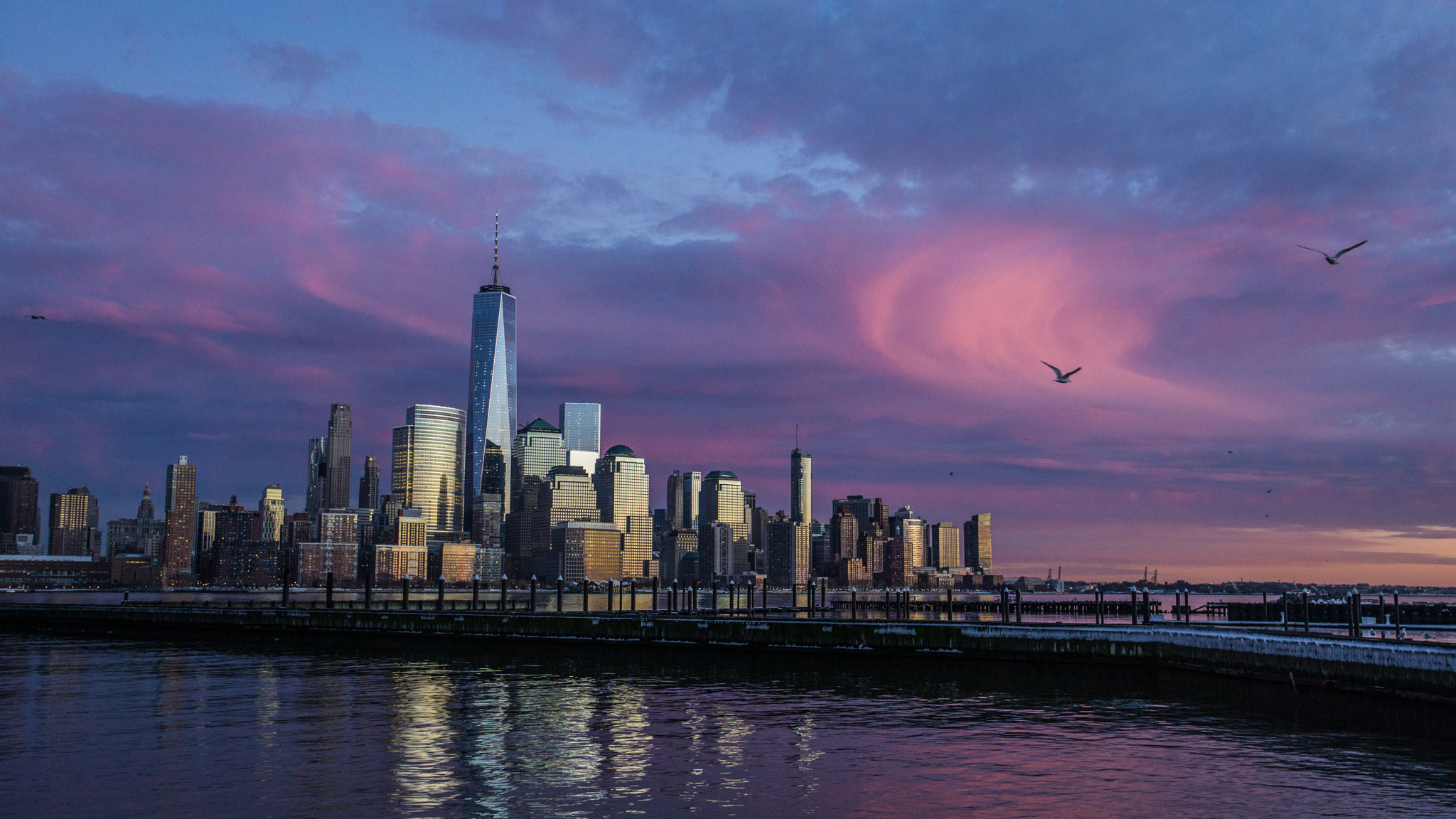 Sony Sonnar T* E 24mm F1.8 ZA sample photo. New york skyline - beautiful day photography