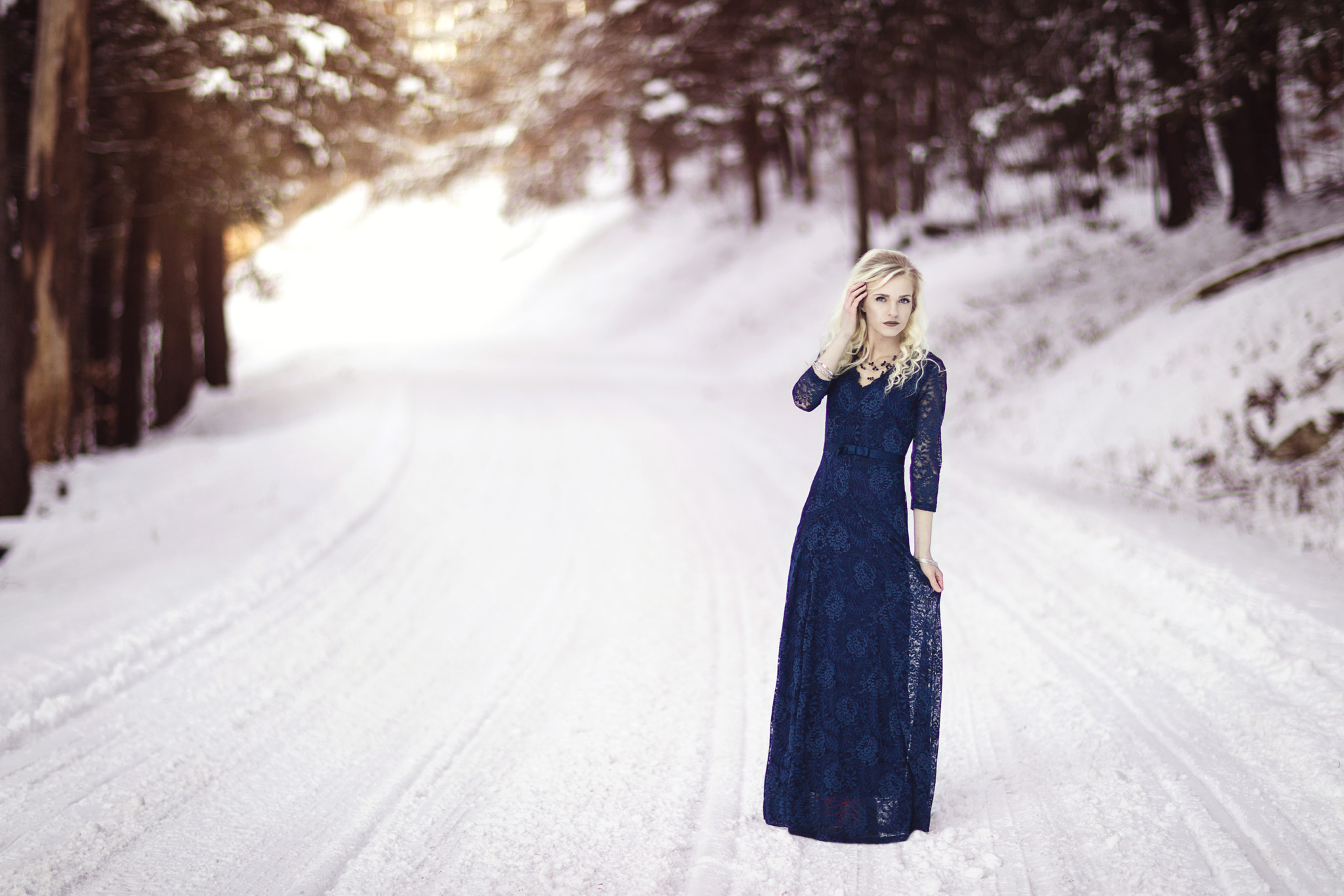 Canon EF 85mm F1.2 sample photo. Queen of winter photography