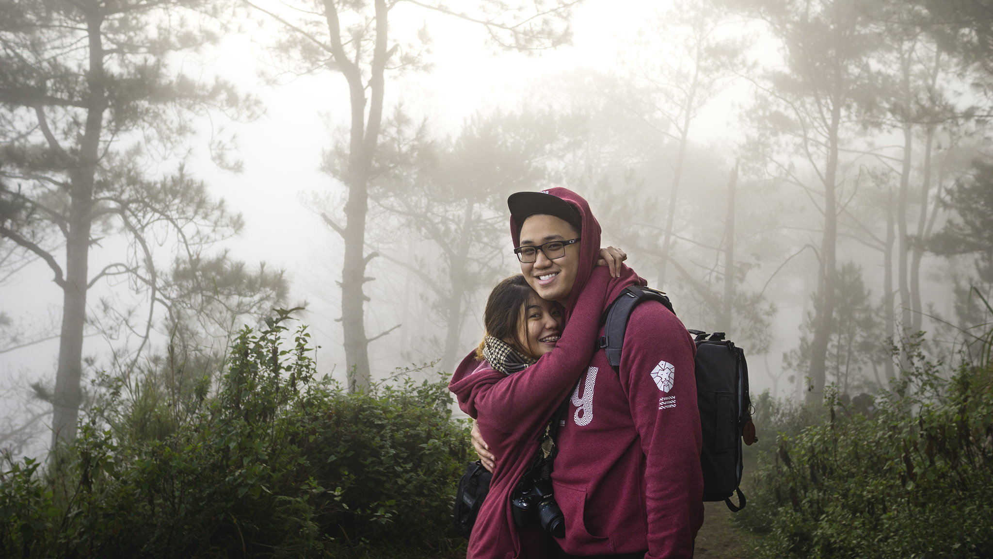 Sony Sonnar T* E 24mm F1.8 ZA sample photo. Mara and nel: mt. kiltepan photography