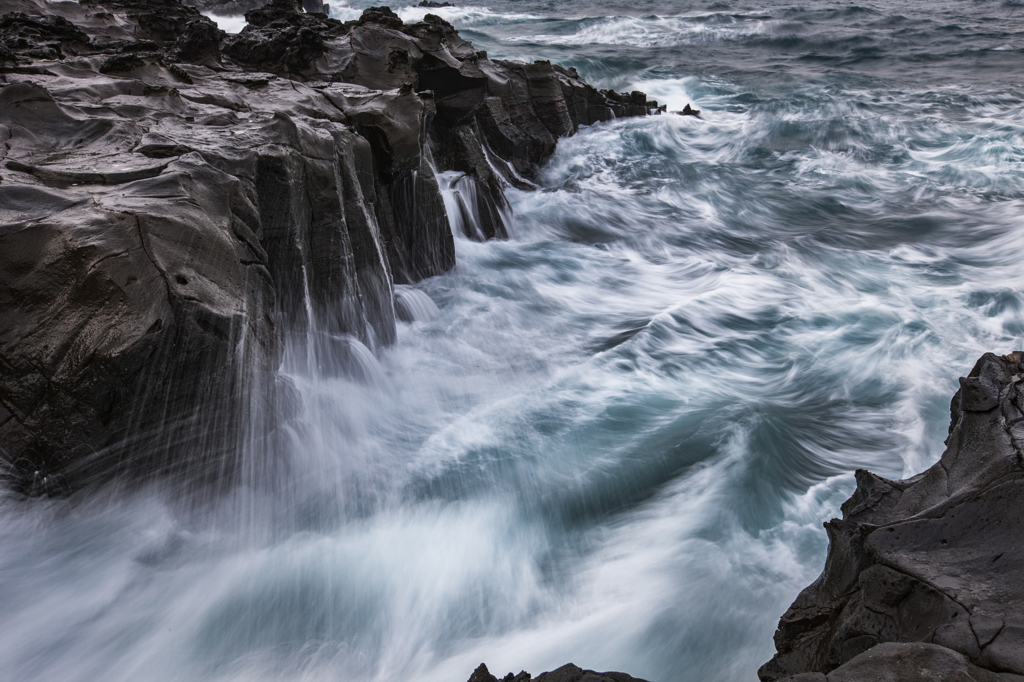 Canon EOS-1Ds Mark III sample photo. Jeju lsland wave photography