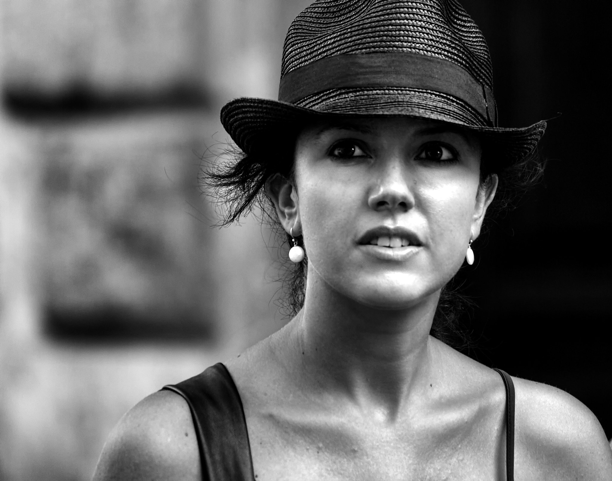Canon EF 70-300mm F4-5.6L IS USM sample photo. Lady with a hat ... photography