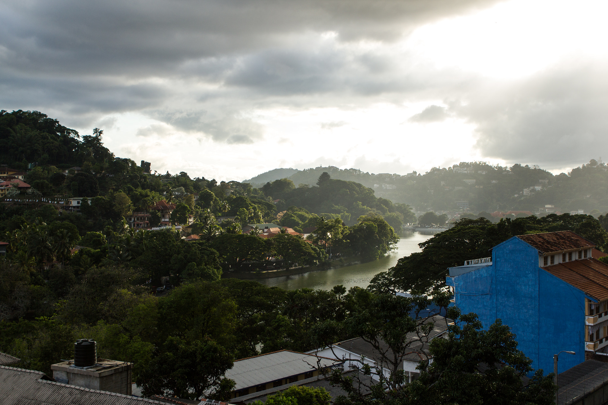 Canon EOS 550D (EOS Rebel T2i / EOS Kiss X4) sample photo. Kandy, sri lanka photography