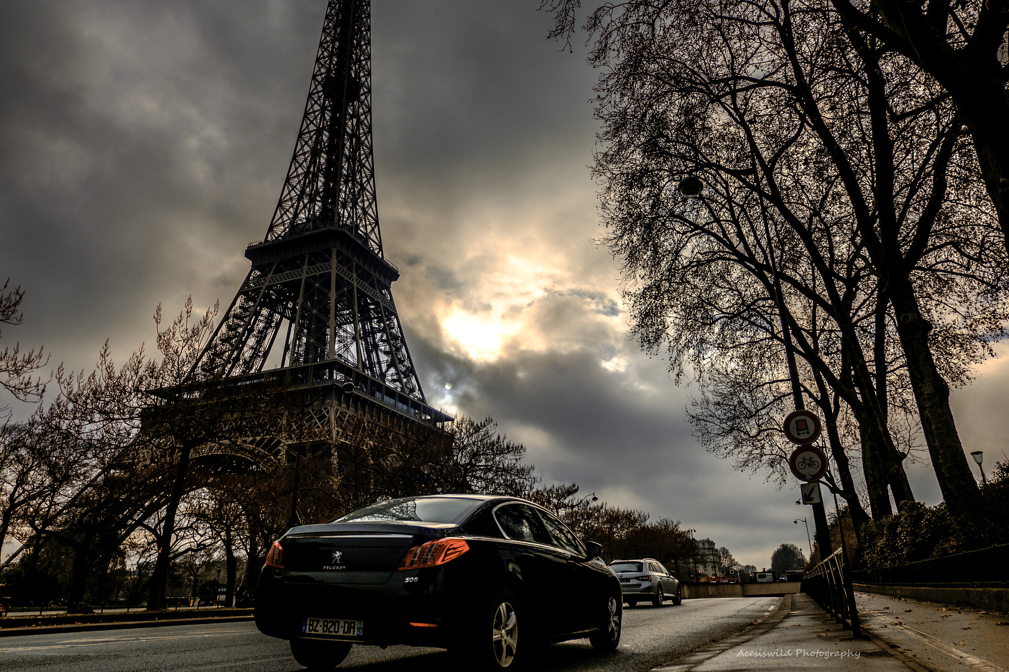 Fujifilm X-A1 sample photo. The eiffel tower photography