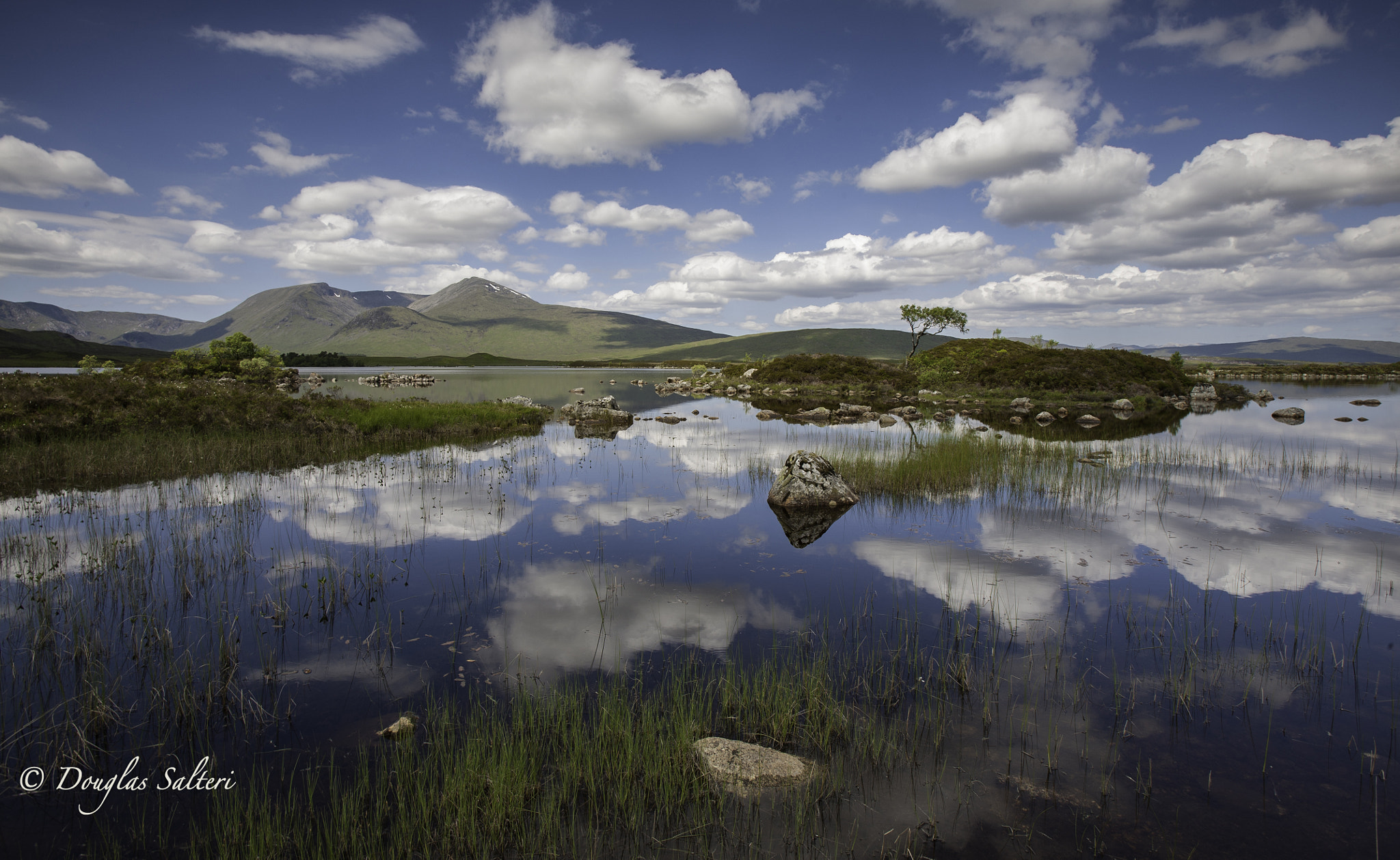 Canon EF 16-35mm F2.8L USM sample photo. The famous view... photography