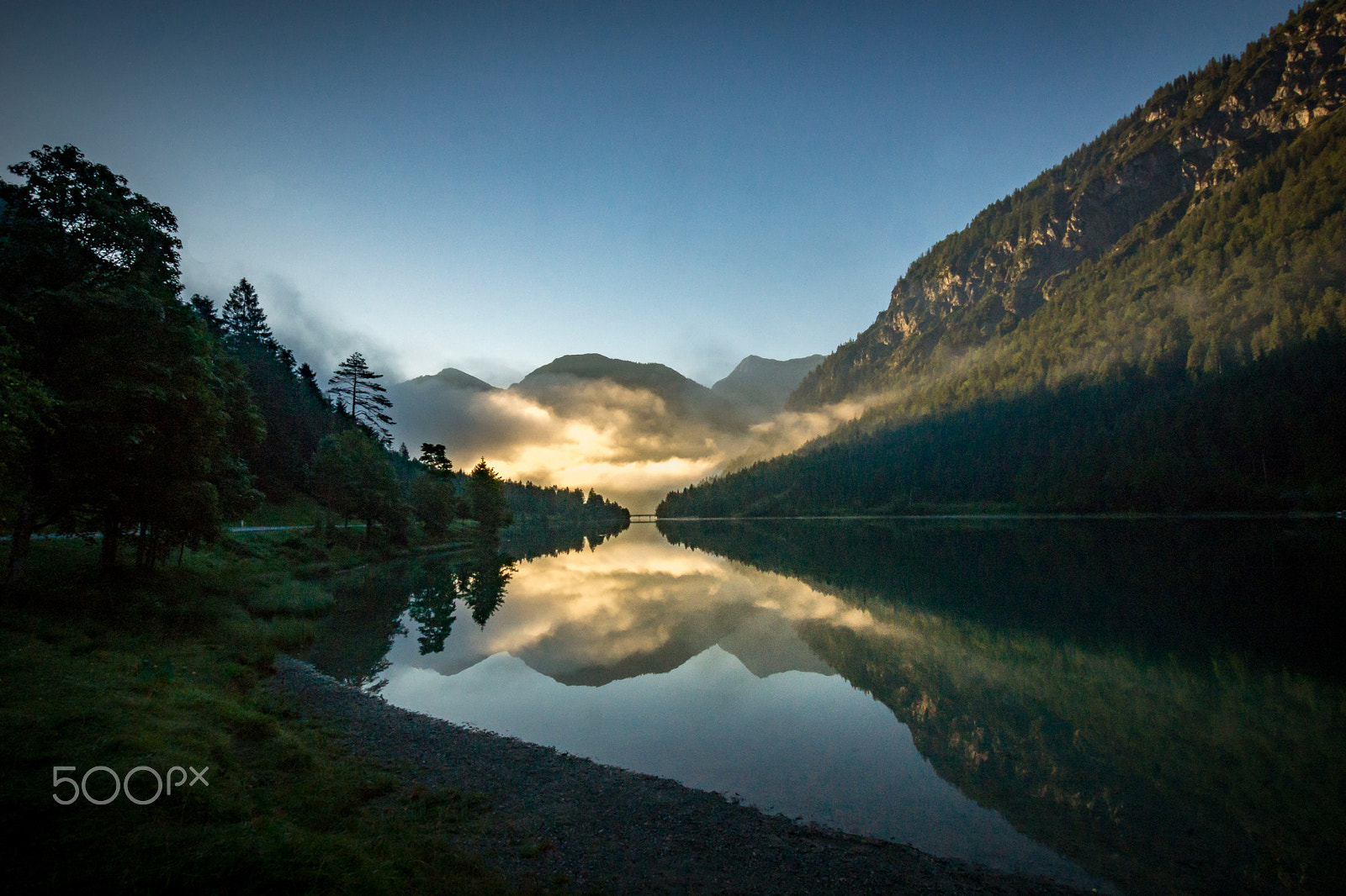 Sony SLT-A77 + Sigma 10-20mm F3.5 EX DC HSM sample photo. Plansee in austria photography