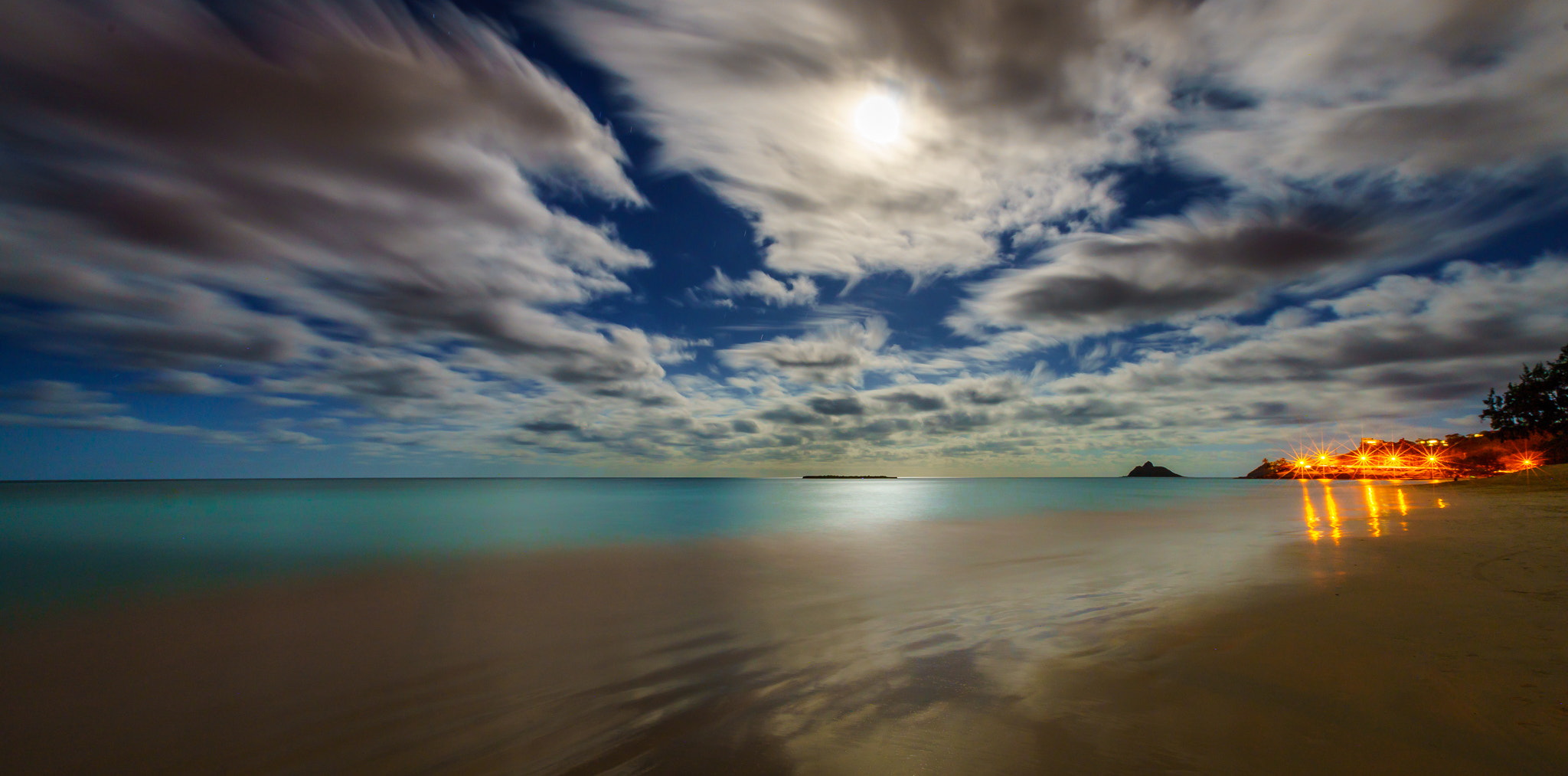 16-35mm F2.8 G SSM II sample photo. Moon lit  kailua beach photography