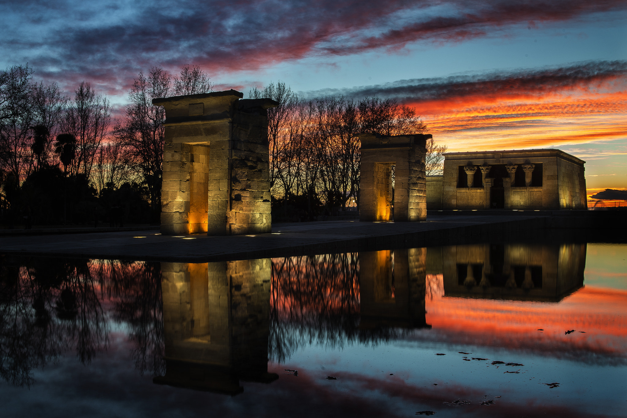 Nikon D800 + Sigma 28-105mm F2.8-4 Aspherical sample photo. Templo de debod photography