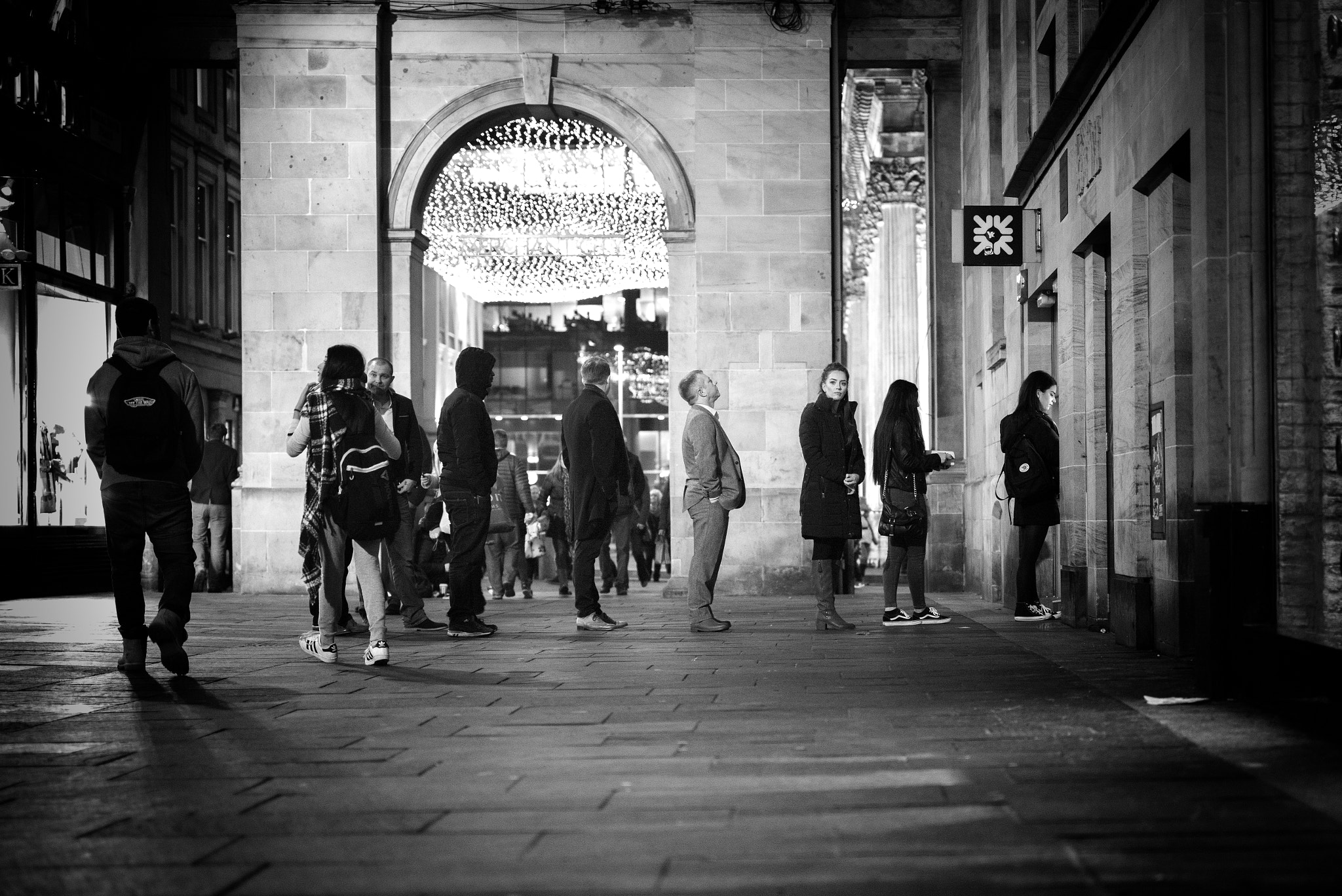 Leica APO-Summicron-M 50mm F2 ASPH sample photo. Cashing out photography