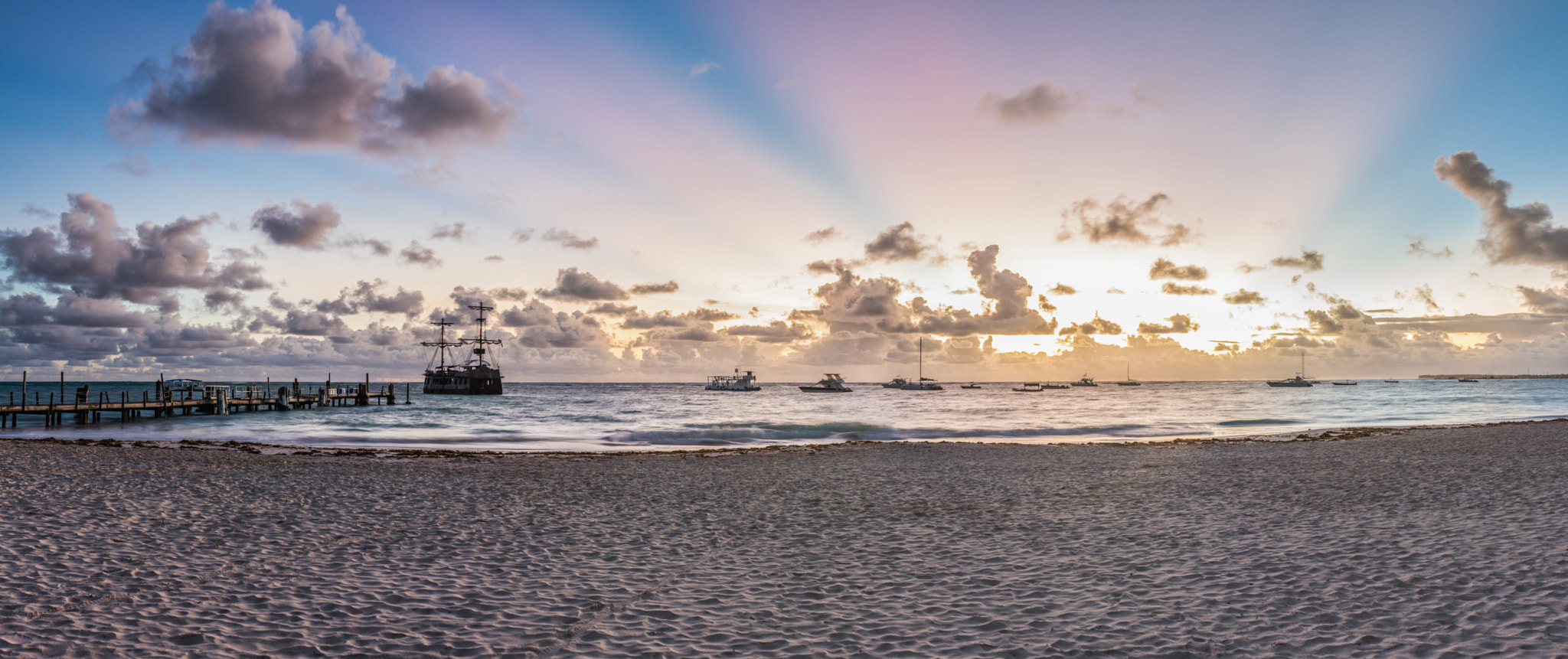 Nikon AF Nikkor 24-85mm F2.8-4D IF sample photo. Sunrise photography