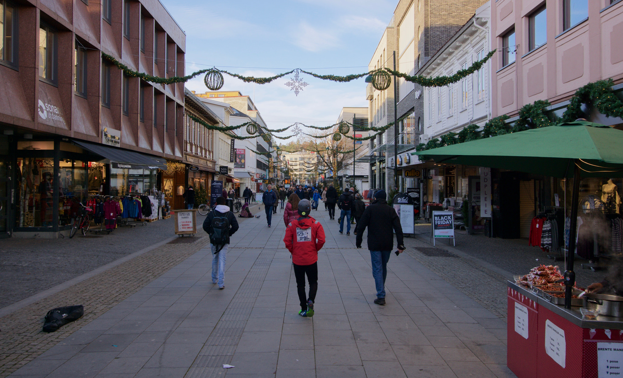 Tamron 18-270mm F3.5-6.3 Di II PZD sample photo. Markens gate photography