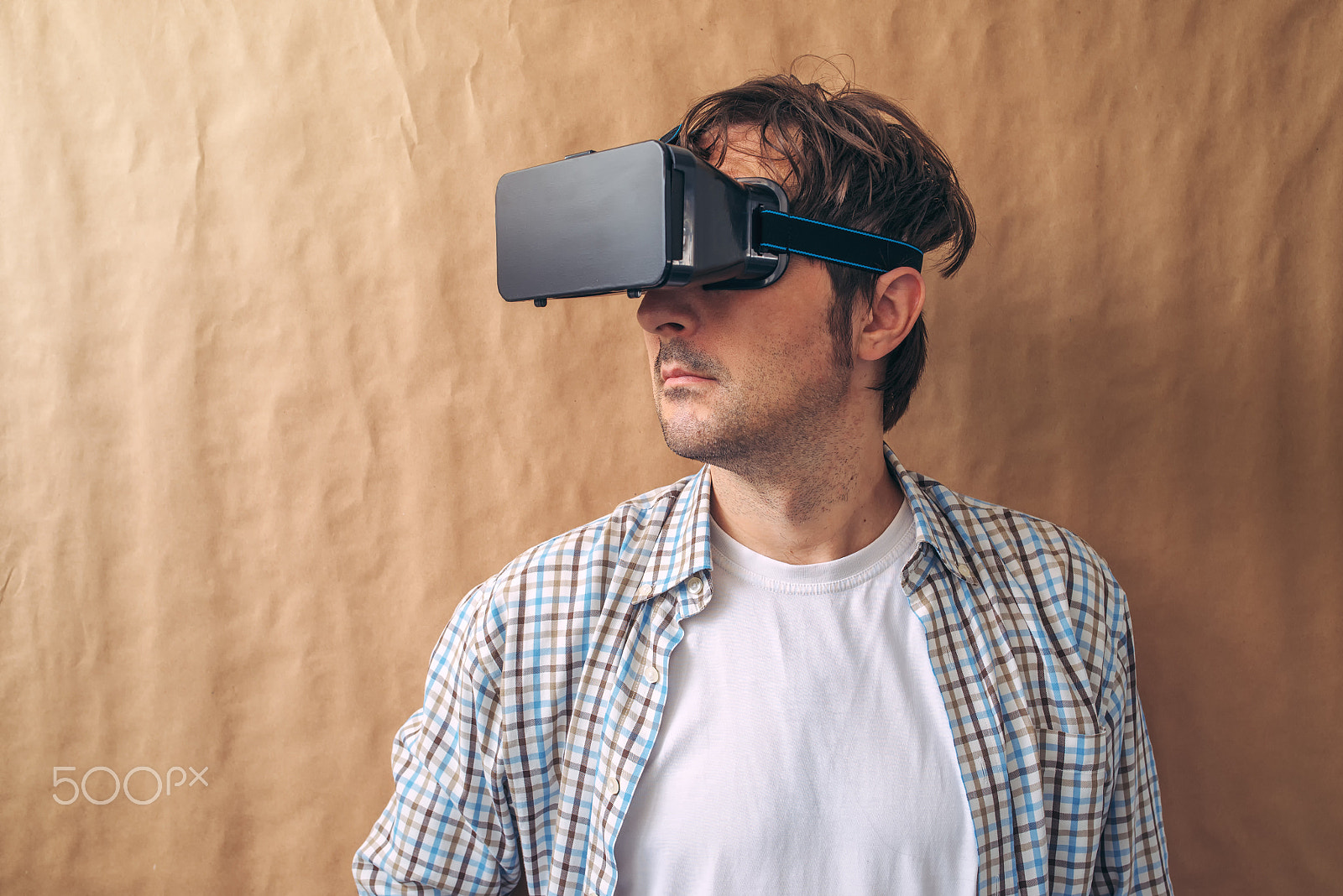 Nikon D600 + Sigma 35mm F1.4 DG HSM Art sample photo. Man with vr goggles exploring virtual reality content photography