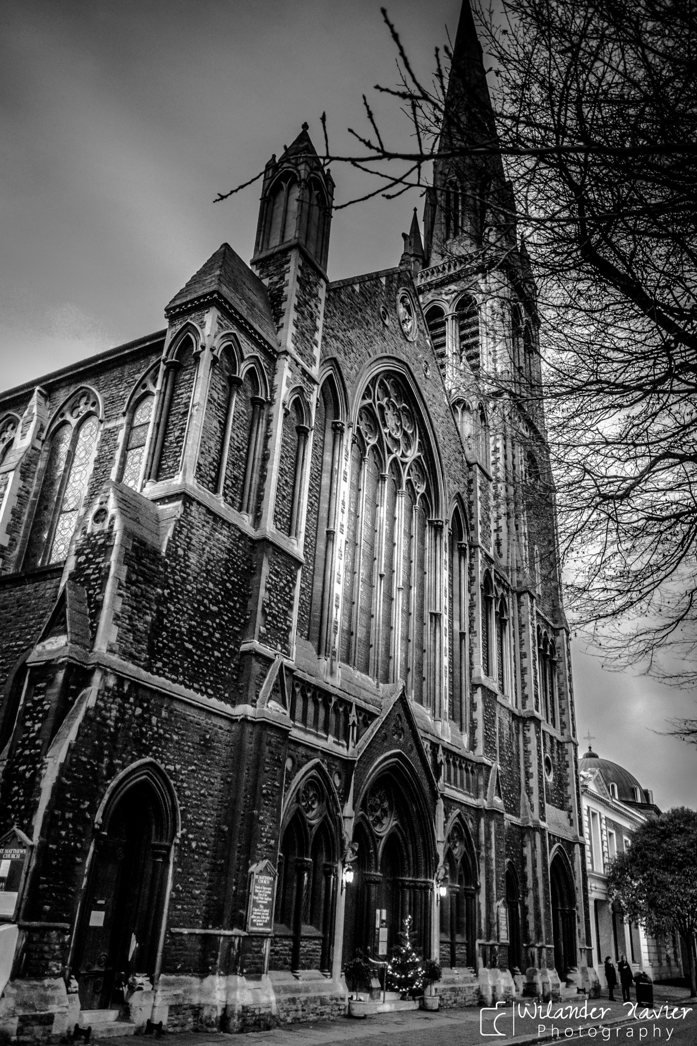 Canon EF-S 17-55mm F2.8 IS USM sample photo. St matthew's church, bayswater photography