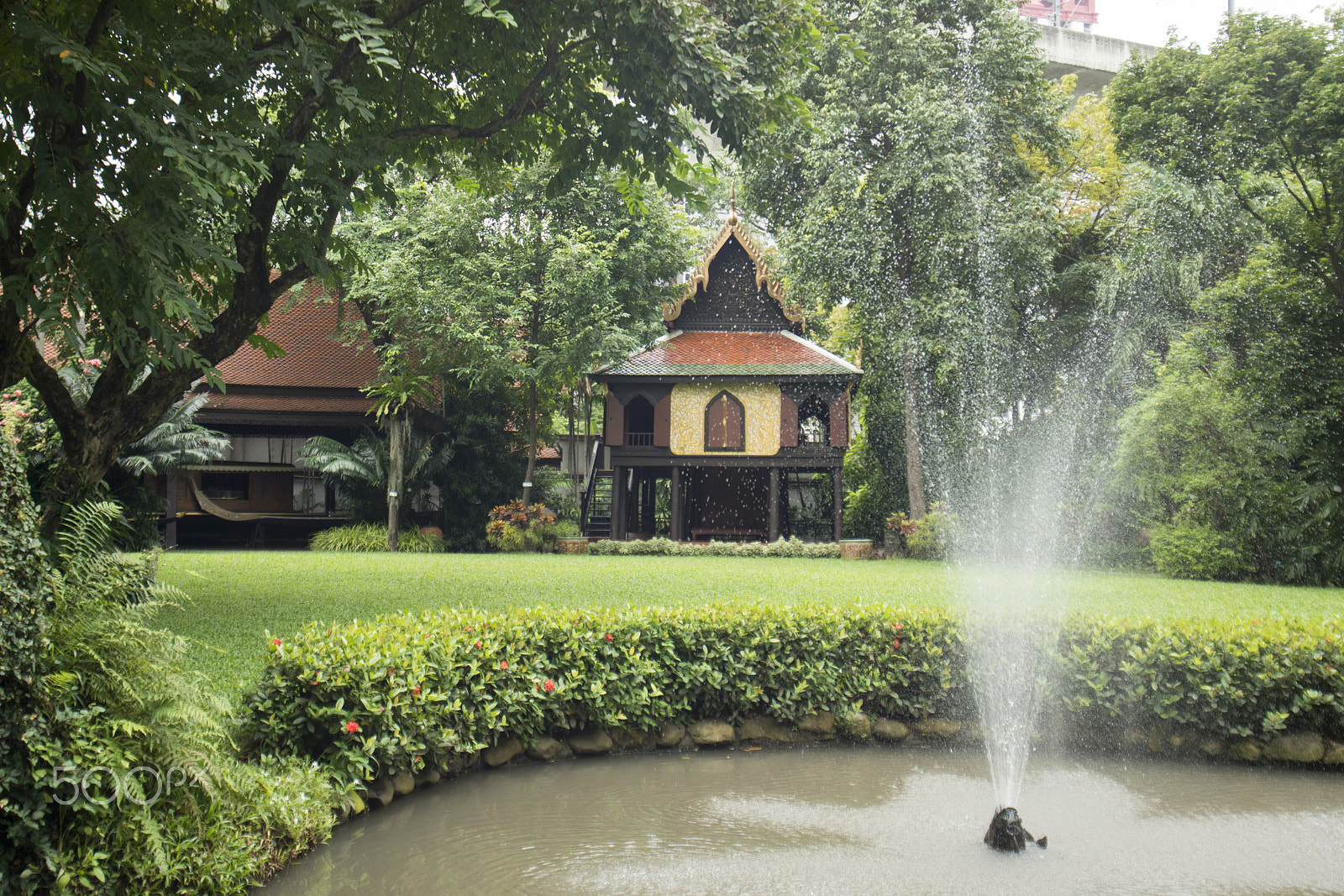 Nikon D800 + Sigma 17-35mm F2.8-4 EX DG  Aspherical HSM sample photo. Thailand bangkok suan pakkad palace photography