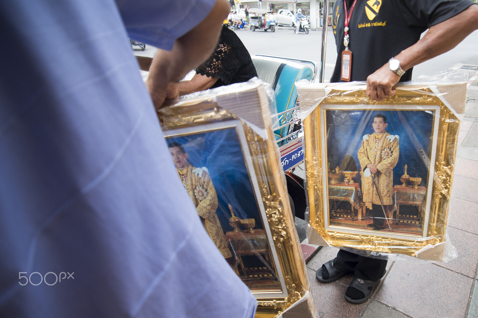 Nikon D800 + Sigma 17-35mm F2.8-4 EX DG  Aspherical HSM sample photo. Thailand bangkok king vajiralongkorn photography