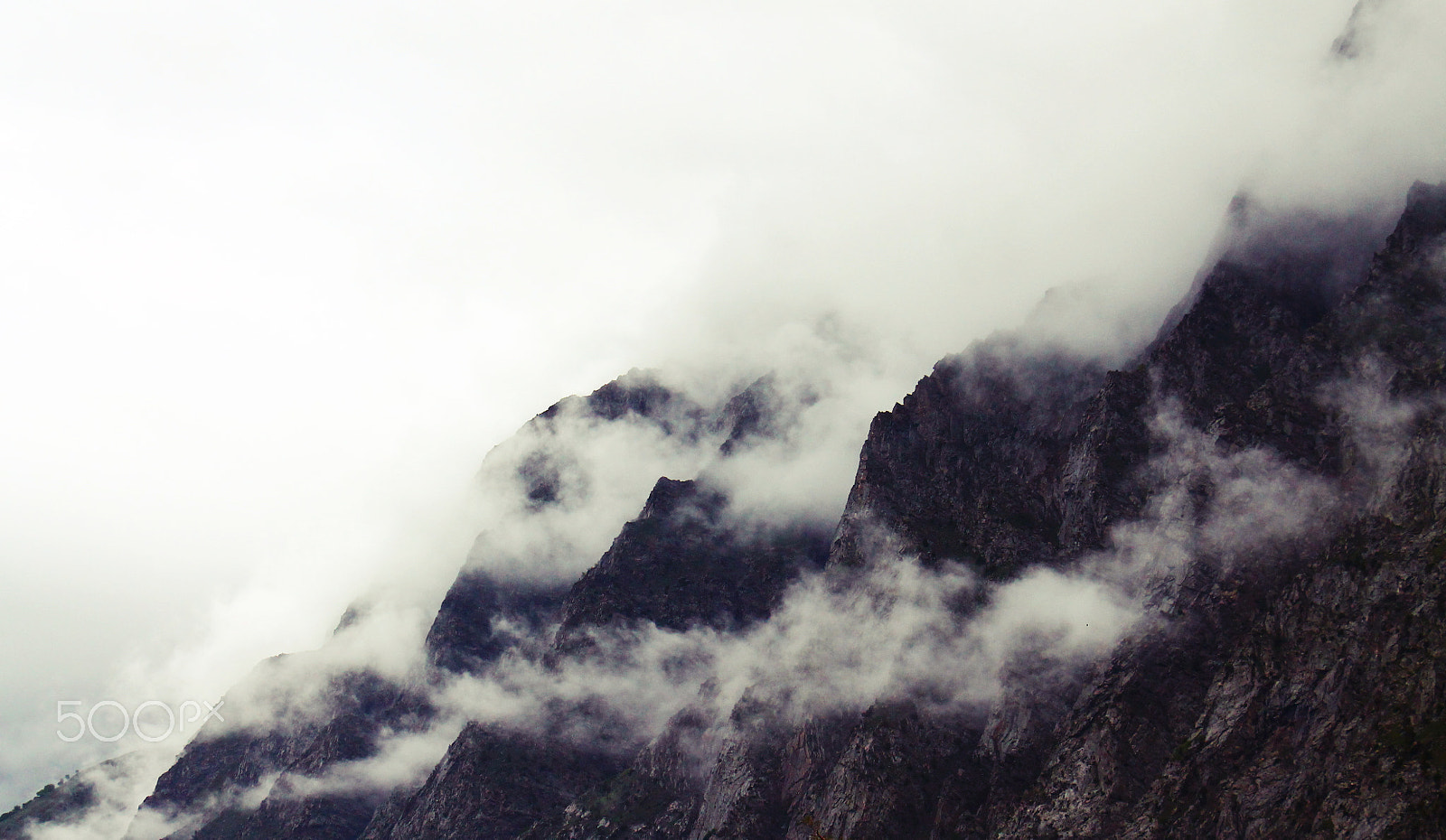 Canon EOS 1100D (EOS Rebel T3 / EOS Kiss X50) sample photo. The misty mountains photography