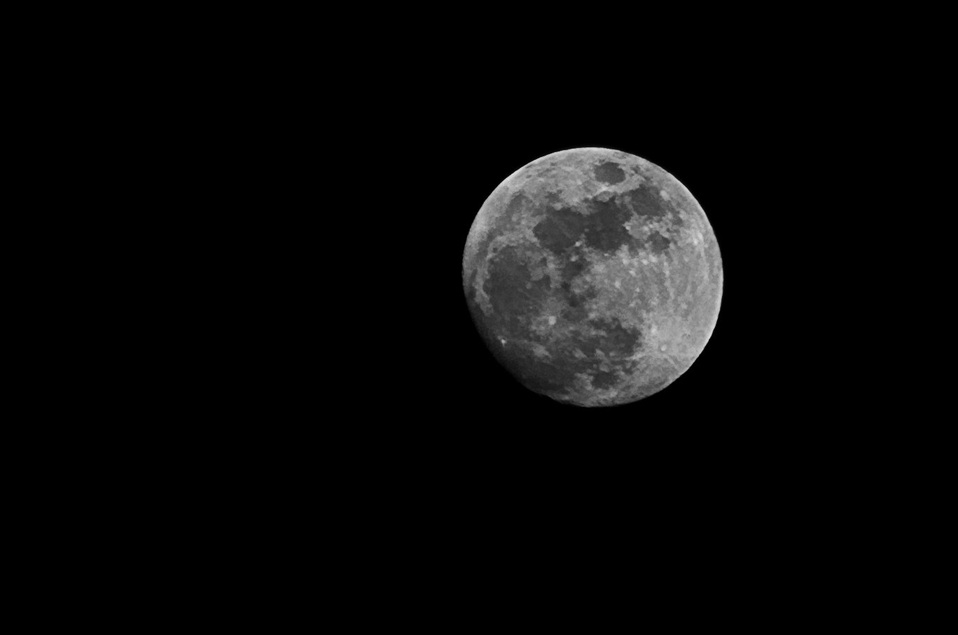 Pentax K-5 sample photo. Lune presque pleine photography