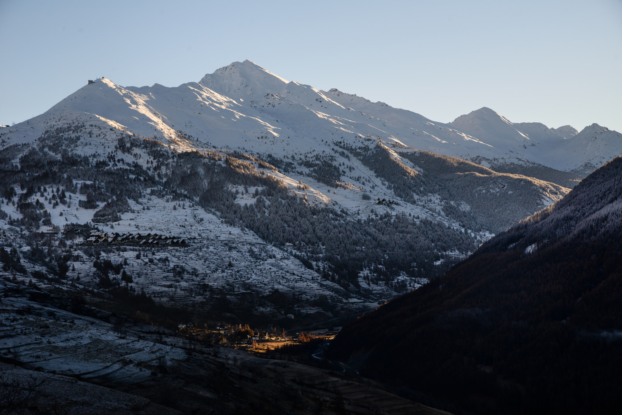 Nikon D800 sample photo. Sunrise on the way to samplas seguin photography
