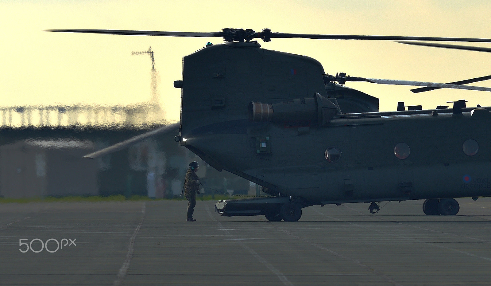 Nikon D800E sample photo. Chinook - crewman photography