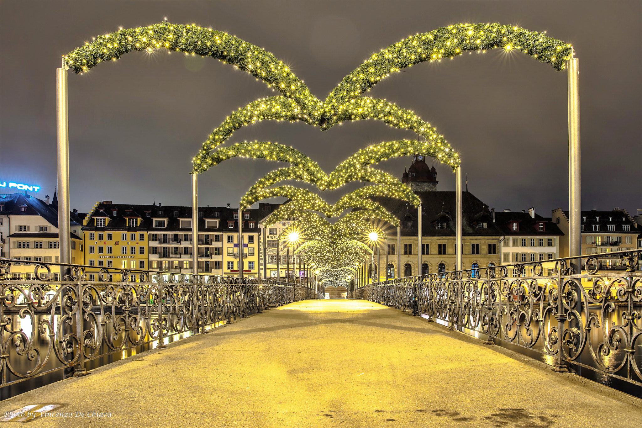 Sigma 24-35mm F2 DG HSM Art sample photo. Arco di lucerna photography