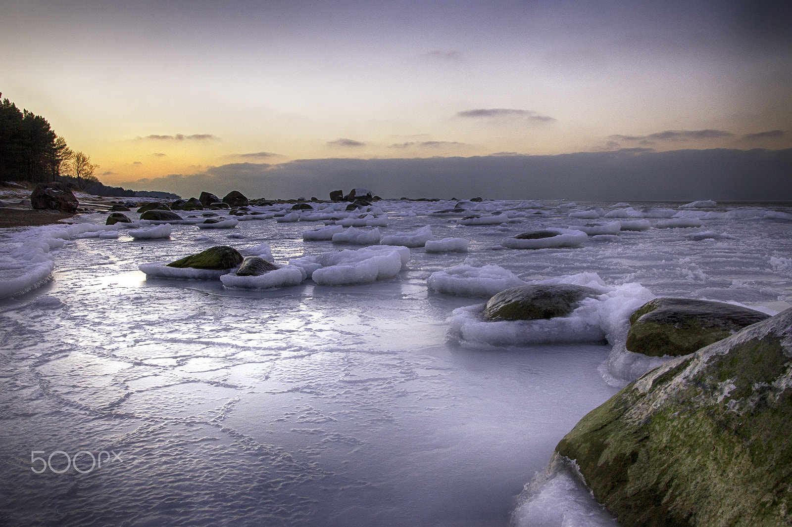 Sigma 18-250mm F3.5-6.3 DC OS HSM sample photo. Ice photography