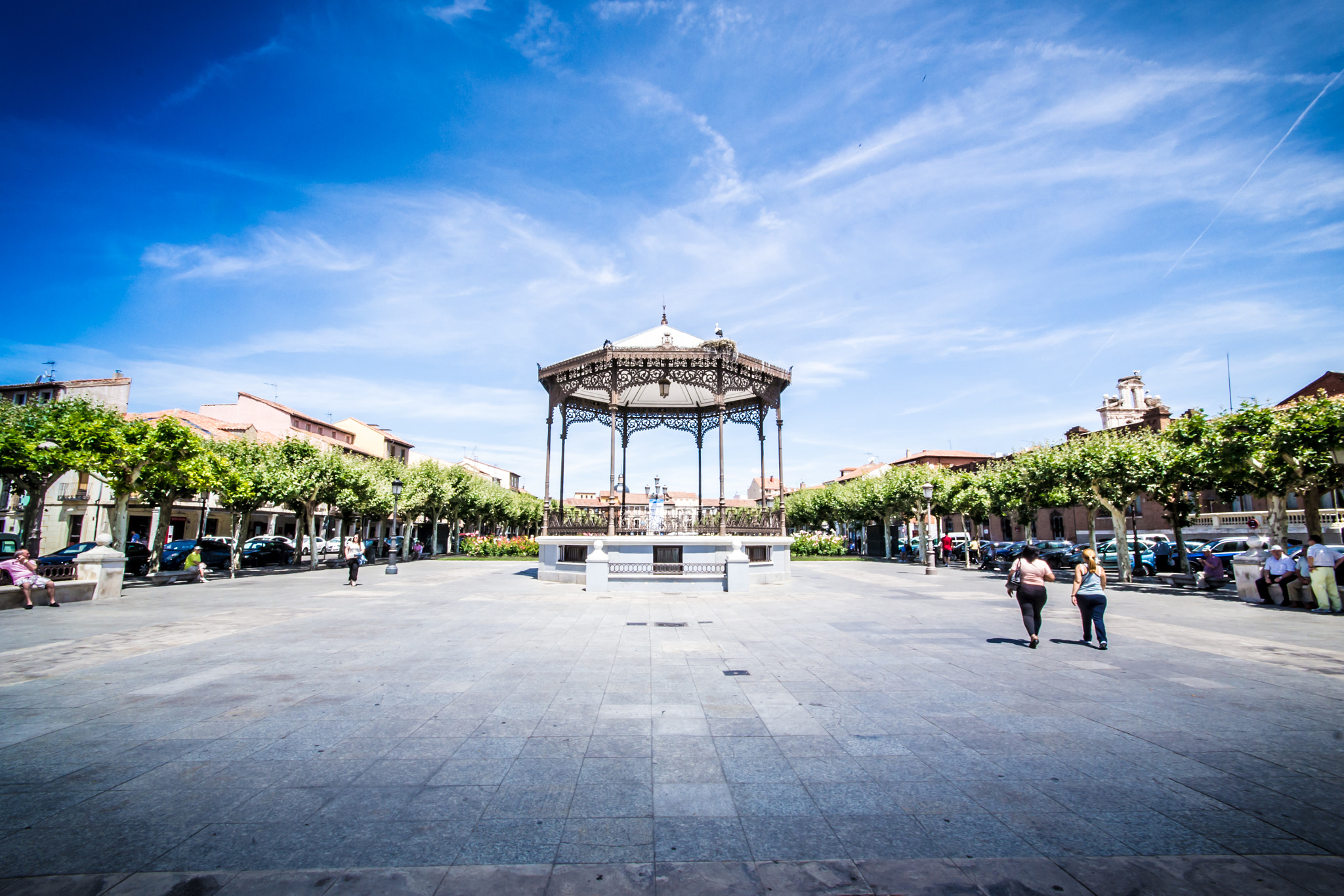 Sigma 10-20mm F4-5.6 EX DC HSM sample photo. Plaza de cervantes de alcalá de henares photography