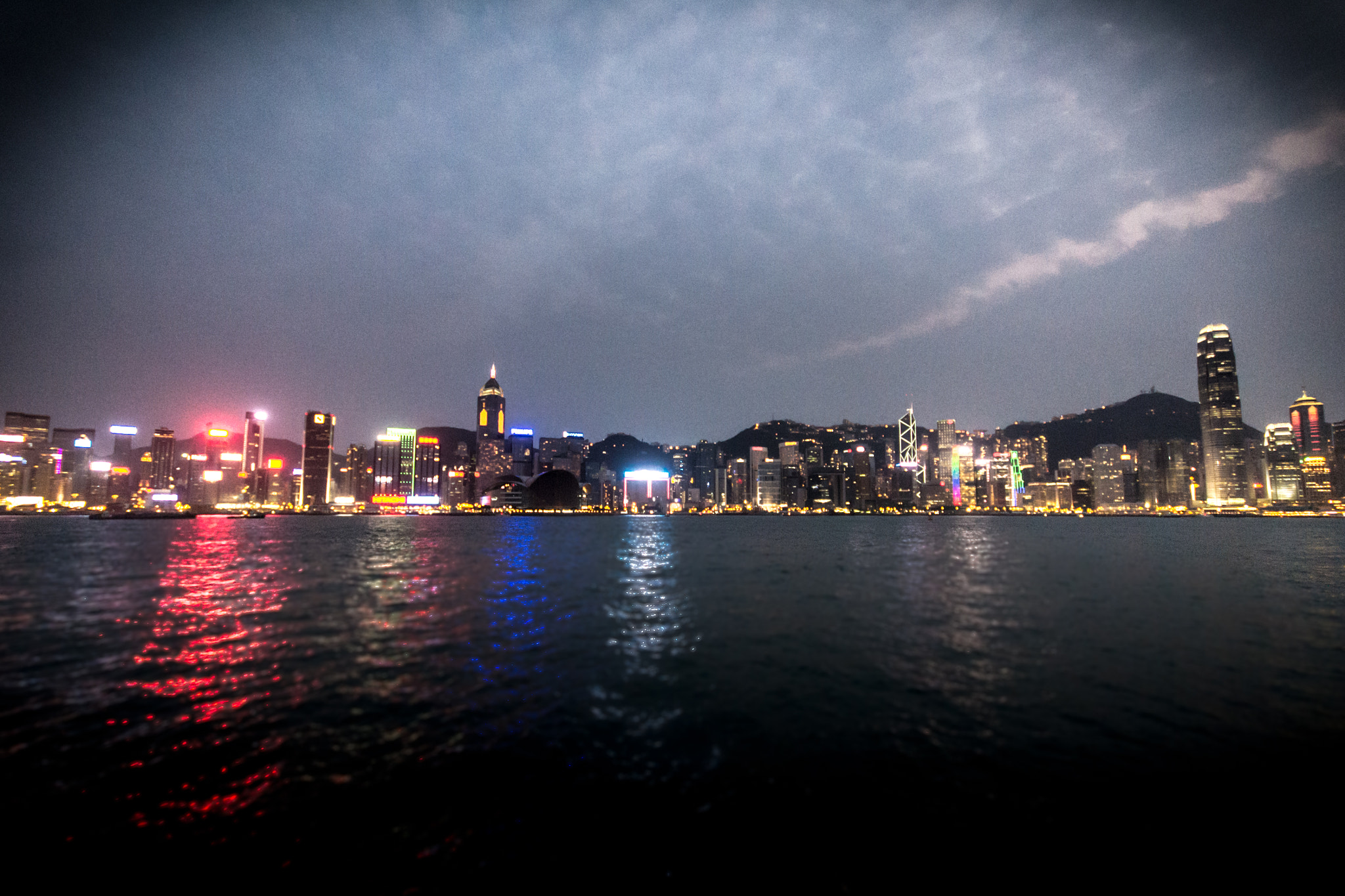 Sigma 10-20mm F4-5.6 EX DC HSM sample photo. Streets of hong kong photography