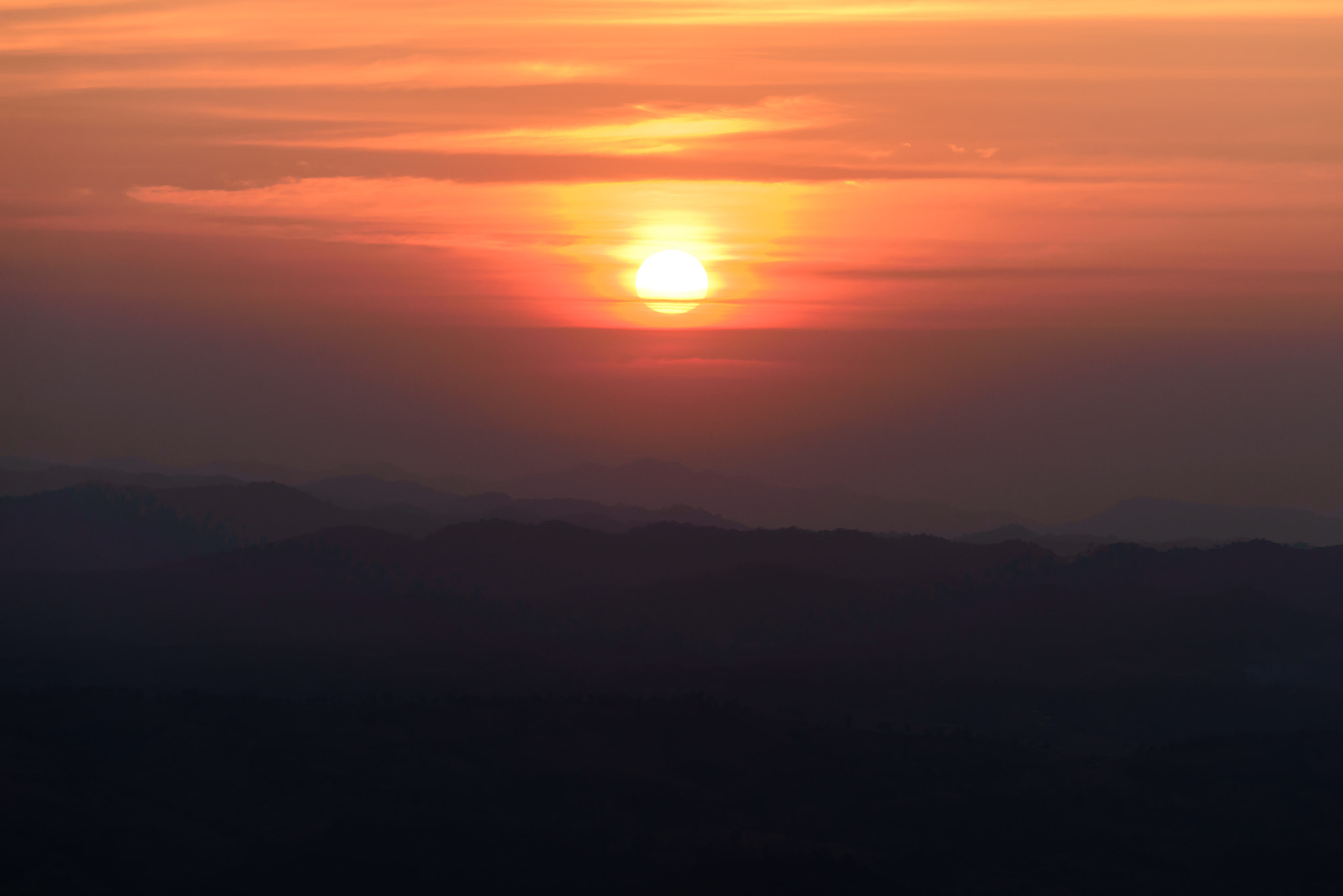 Nikon AF-S Nikkor 70-200mm F4G ED VR sample photo. Beautiful sunset in mountains landscape. photography